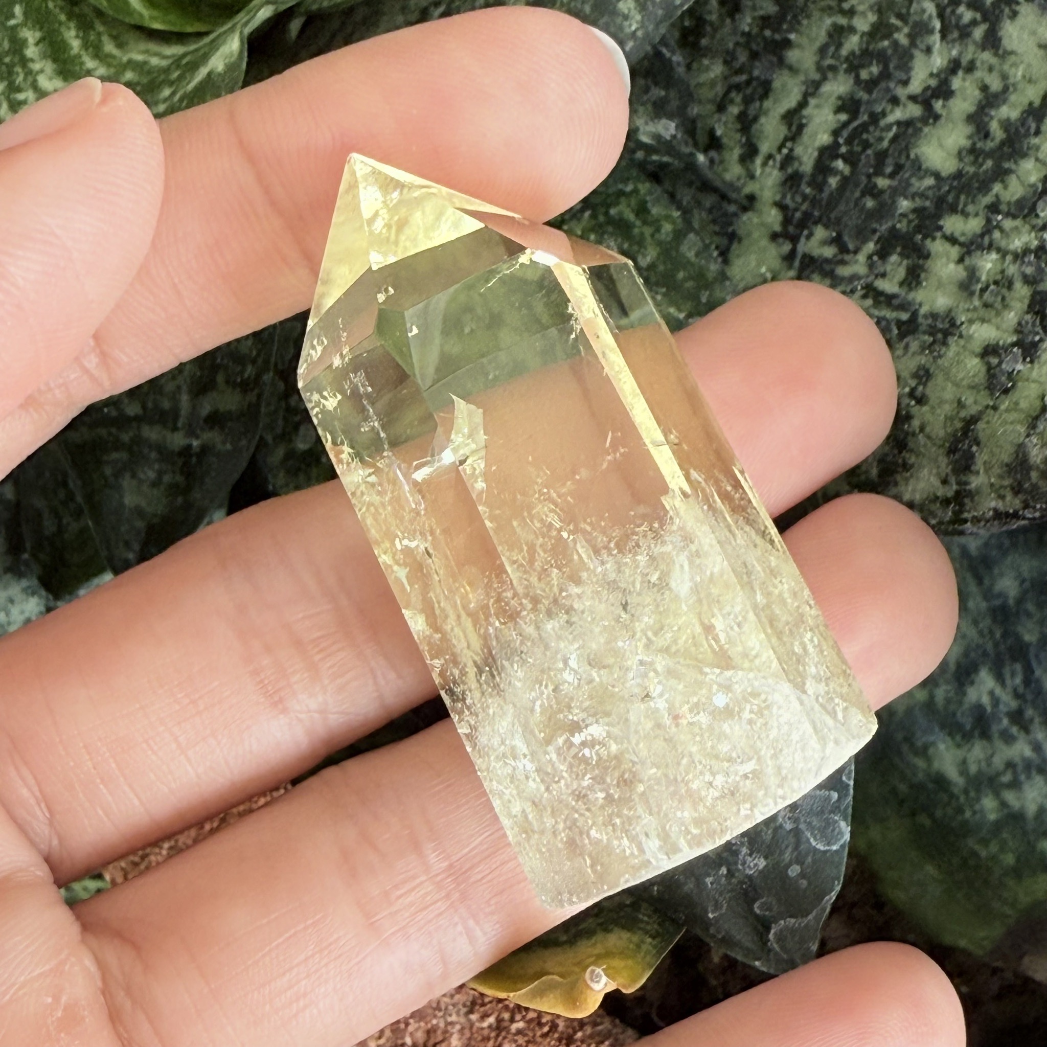 ก้อน ผลึก ซิทริน Citrine 187.82 กะรัต (Cts.) พลอยแท้ อัญมณีมงคลประจําวันเกิด เครื่องประดับพลอย