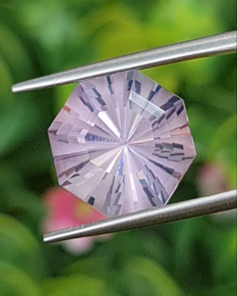 พลอย ลาเวนเดอร์ ควอตซ์ Lavender Quartz 6.94 กะรัต (Cts.) พลอยแท้ อัญมณีมงคลประจําวันเกิด เครื่องประดับพลอย