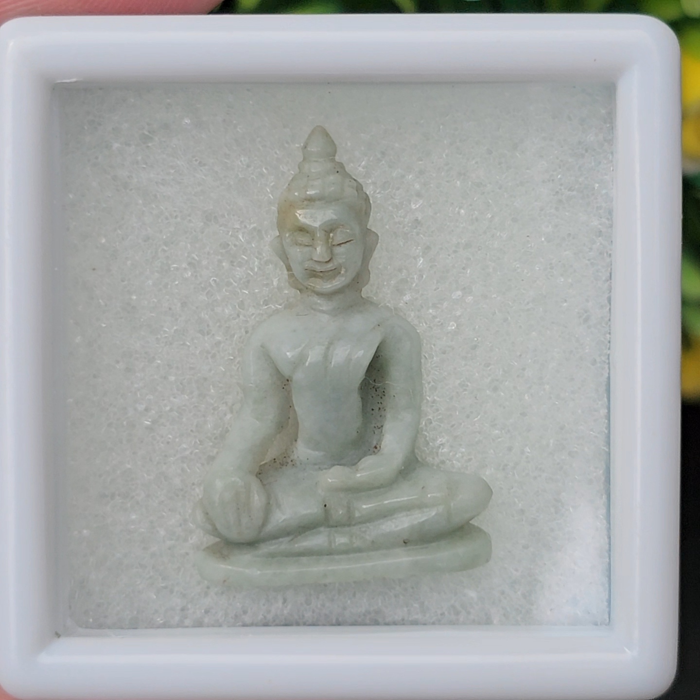 หยก แกะสลัก รูป พระ (Burmese jadeite) 16.83 กะรัต (cts.) หยก พม่า แท้