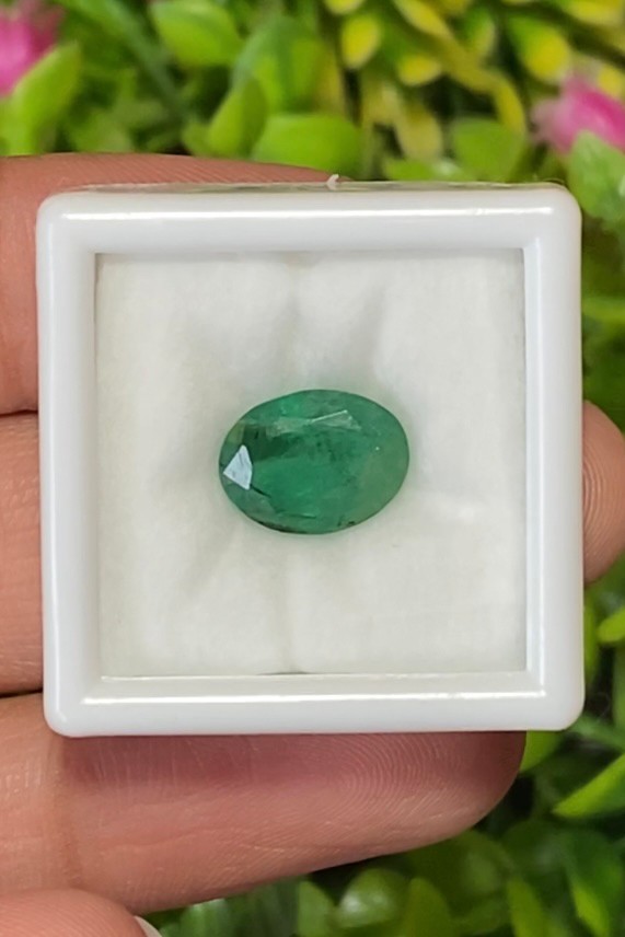 พลอย มรกต Natural Emerald แซมเบีย 2.78 กะรัต (Cts.) พลอยแท้ อัญมณีมงคลประจําวันเกิด เครื่องประดับพลอย