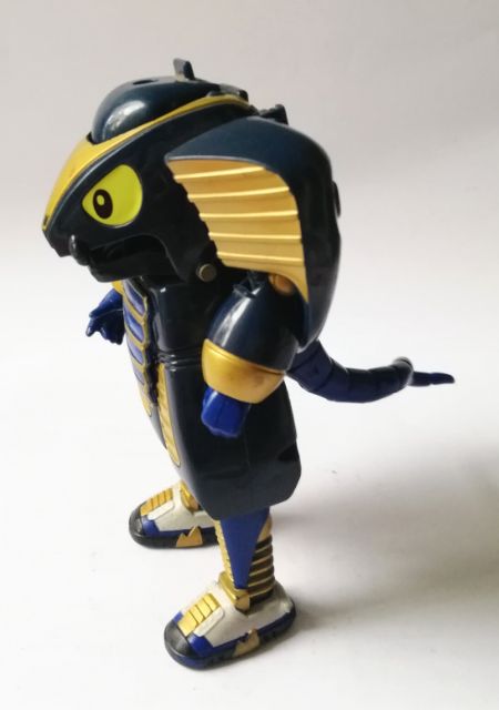 ฟิกเกอร์ *มีตำหนิตามภาพ **สำหรับสะสมเท่านั้น แปลงร่างไม่ได้ ชำรุดตามกาลเวลา" โคบรันเดอร์ "งูเห่าจากซีรีย์อนิเมชั่น "บีโรโบคาบูทัค"