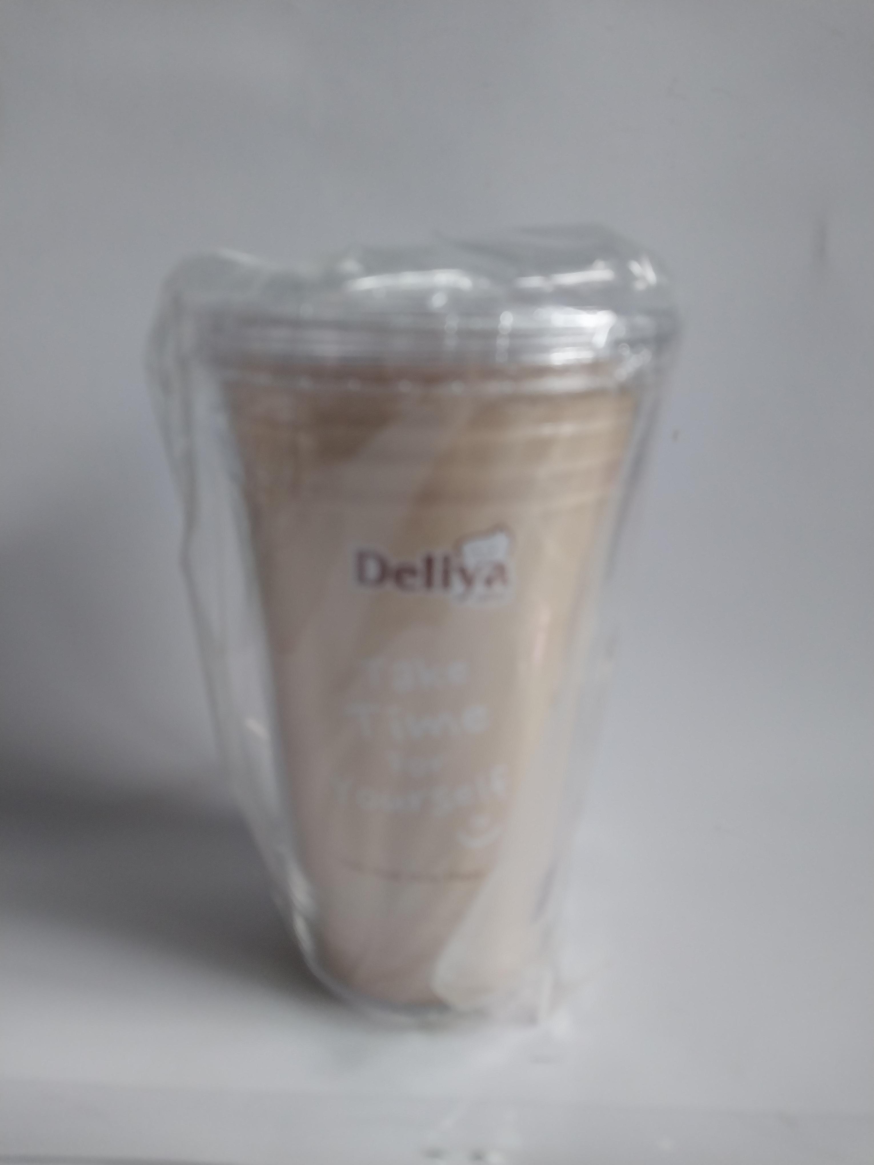 มีหลายภาพ แก้วน้ำพลาสติก ของสะสมจาก ขนม Deliya จากฟาร์มเฮ้าส์