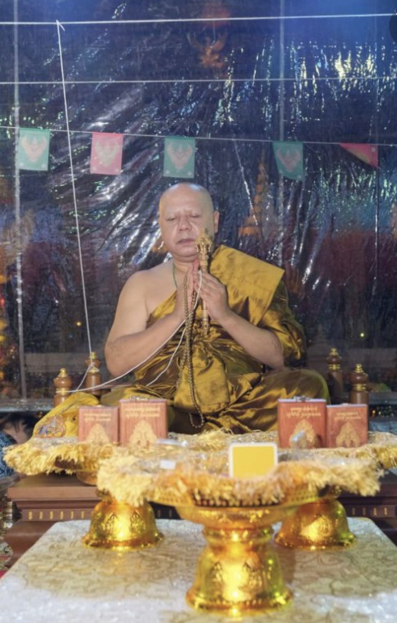 พญาครุฑ รุ่น รวยสุดสุด (ด้านหลัง ร.5) พุทธศิลป์รุ่นแรกแห่งวัดโพธิทองปี2563 โดย พระอาจารย์วราห์ ปุญญวโร