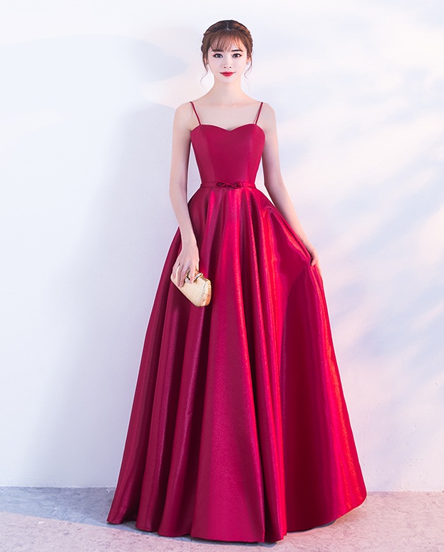 ชุดราตรียาวสายเดี่ยวพร้อมเสื้อคลุมดอกไม้สวยหรู (เชือกผูกหลัง)