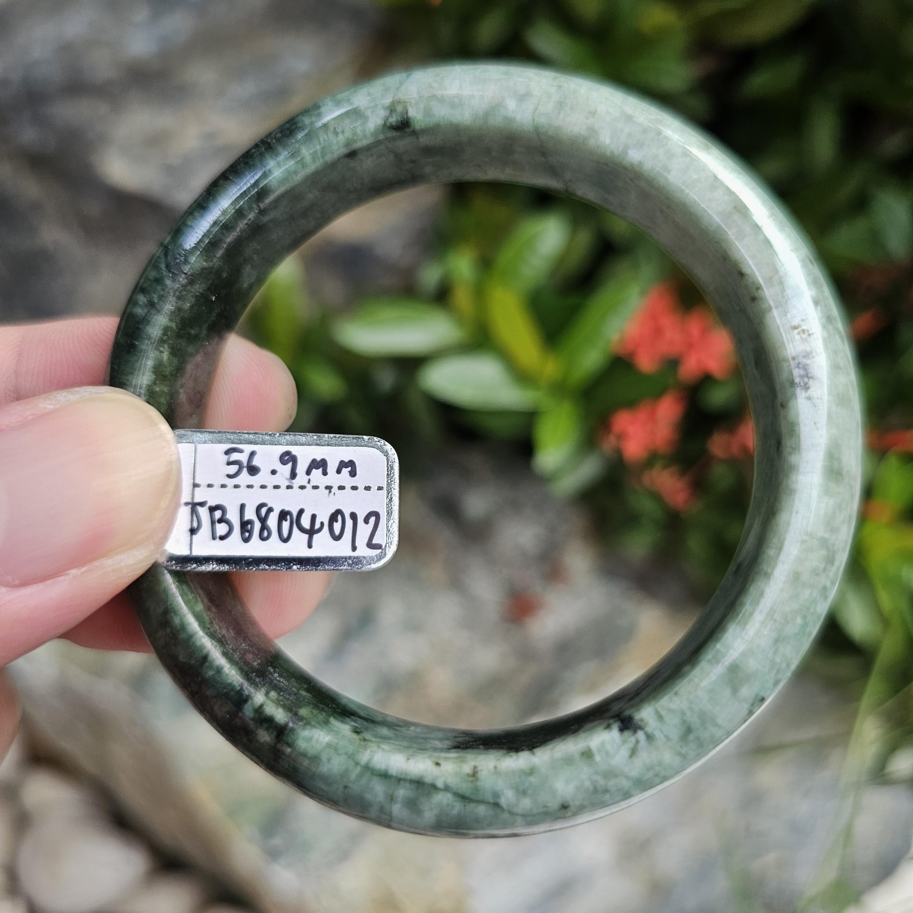 JB6804012 หยก พม่า แท้ Jade กำไลหยก 56.9 มม. (Jadeite bracelet) พม่า (Myanmar)