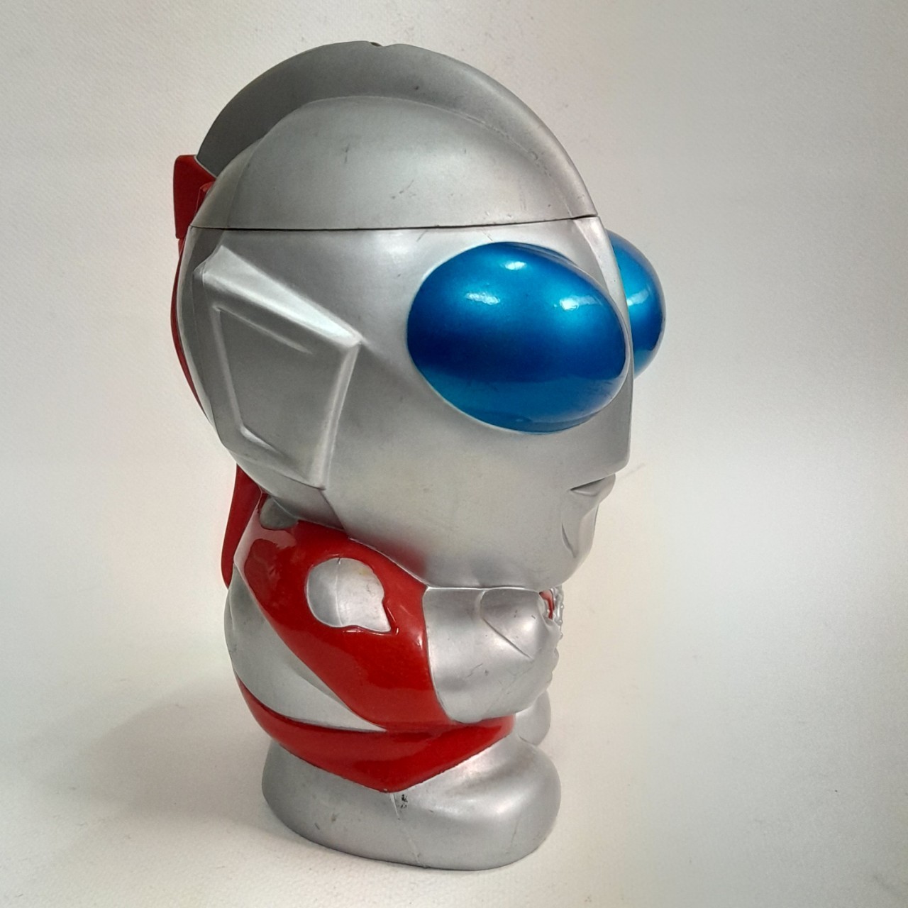 มีหลายภาพ,กระปุกออมสิน อุลตร้าแมนมิลเลนเนียม Ulraman Millenium ,Apext เปิดฝาได้ ของเอเพกซ์ทอยส์ ลิขสิทธิ์แท้ ไชโยฯ ขนาดตามรูป มือสองสภาพดี มีรอยบ้างงานสะสมเก่าเก็บ