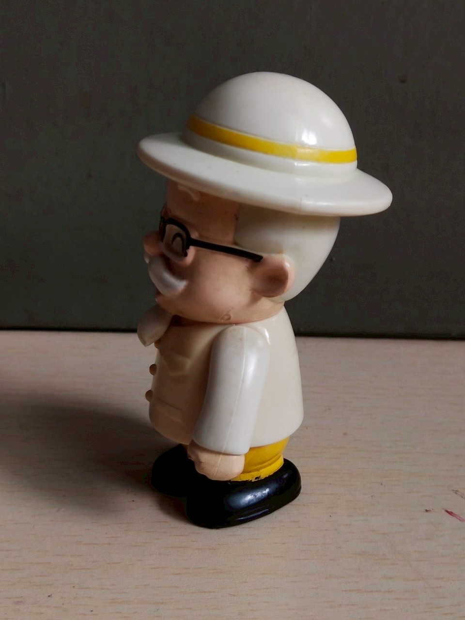 ของเก่าสะสมจาก KFC ลุงเคนตั๊กกี้ ผู้พันแซนเดอรส์ Colonel Sanders, ใส่ชุดไทย