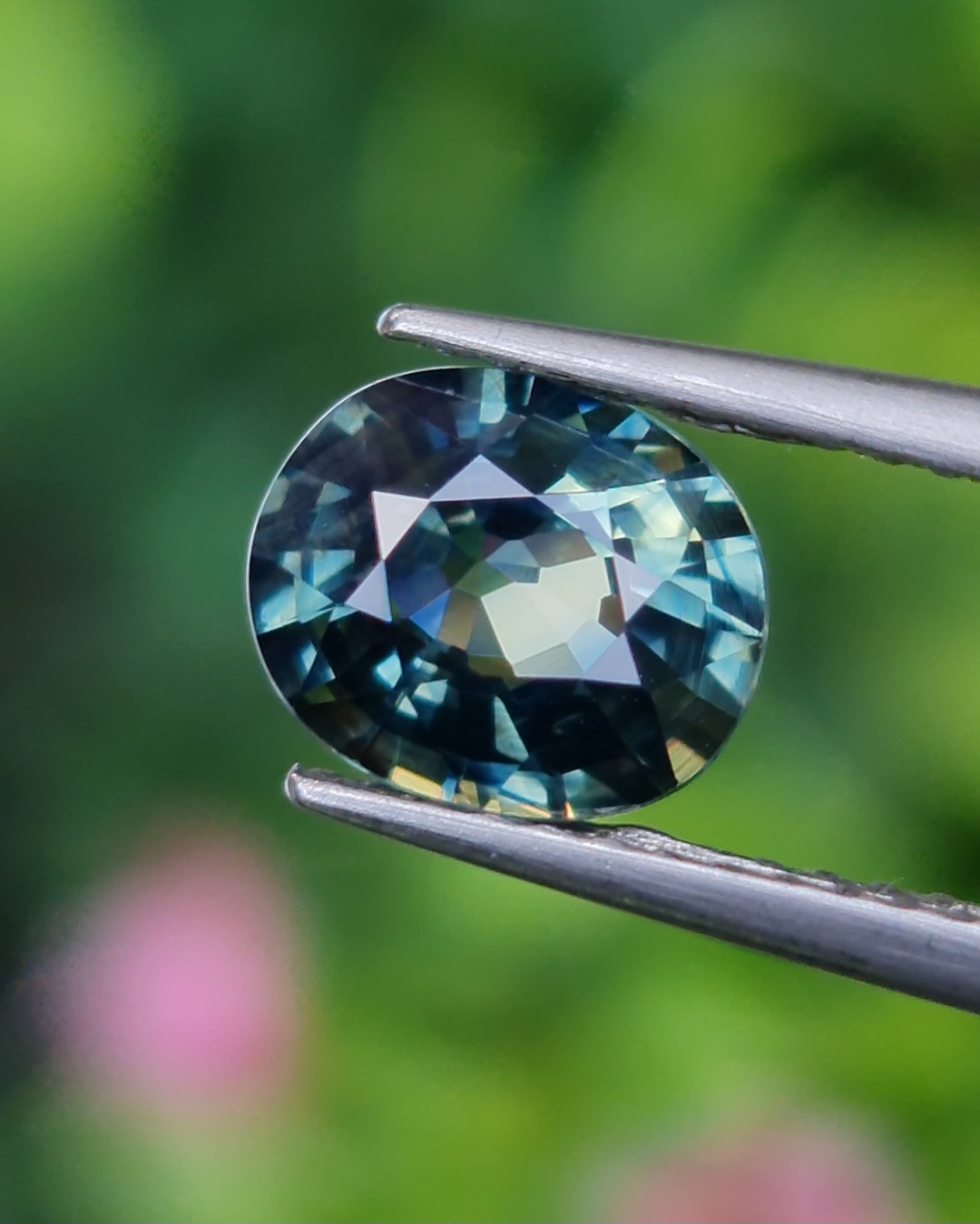 พลอย แซฟไฟร์ 3 สี Tri-Color Sapphire 1.29 กะรัต (Cts.) ดิบ (Unheated) พลอยแท้ อัญมณีมงคลประจําวันเกิด เครื่องประดับพลอย