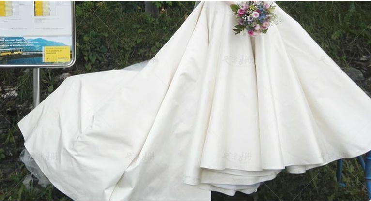 ชุดแต่งงาน เกาะอก หางยาว