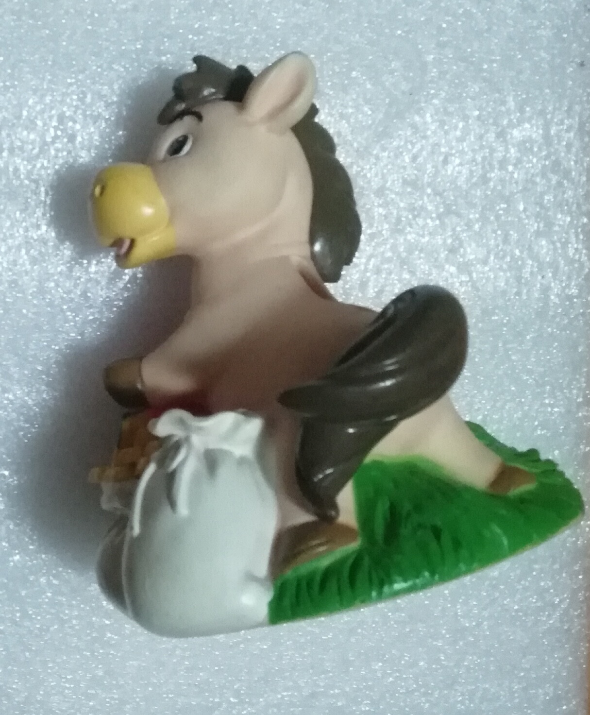 กระปุกออมสินม้า ของสะสมจากธนาคารออมสิน ในวันเด็กปี 2557 **มีตำหนิตรงแท่งทอง โปรดตรวขสอบทุกภาพ, collectible piggy bank from Aomsin Bank