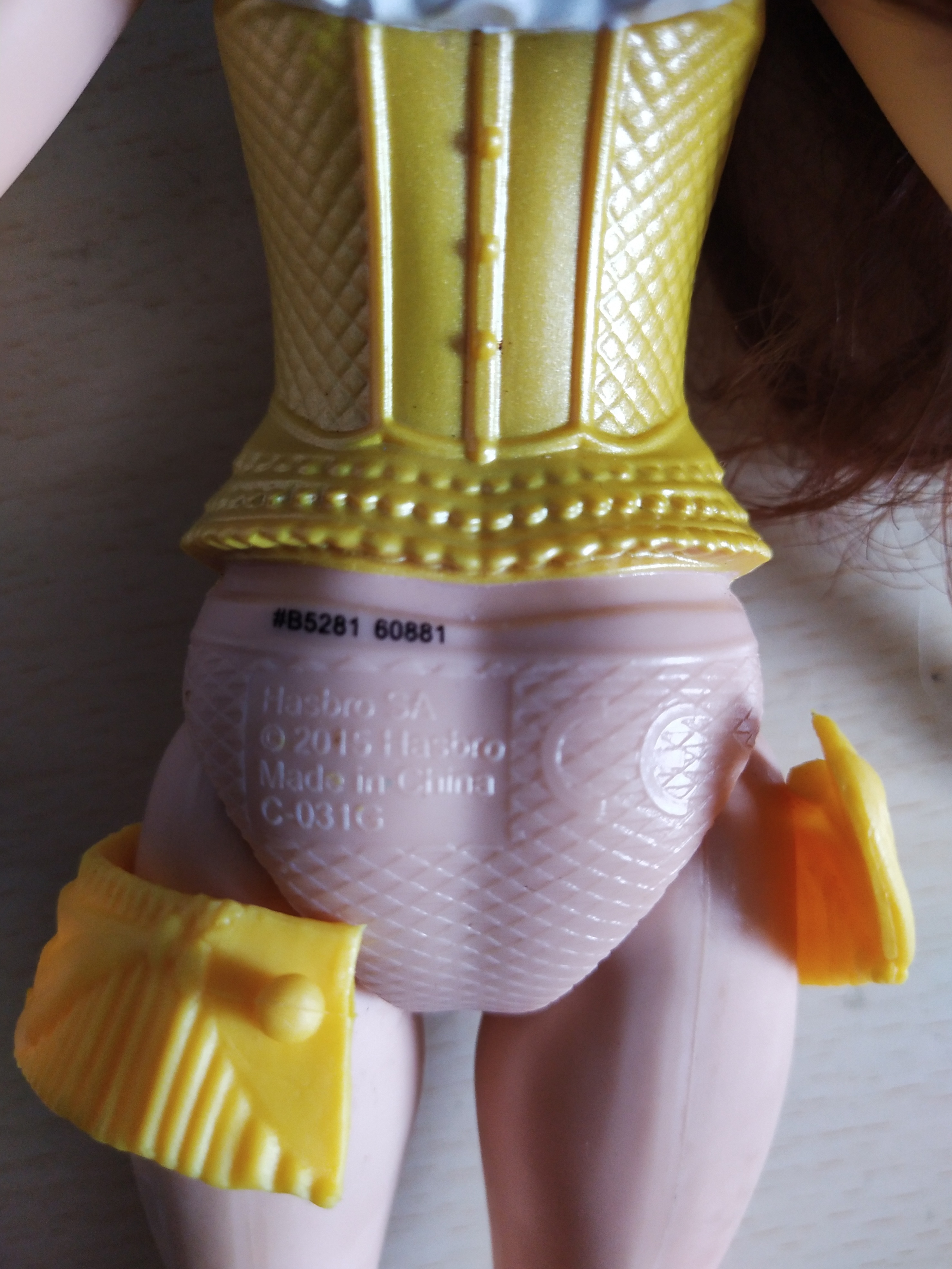 มีหลายภาพ #ตุ๊กตาเจ้าหญิงแบลล์ จาก #บิวตี้แอนด์เดอะบีสต์ ของแท้ #ฮาสโบร ของมีตามภาพ