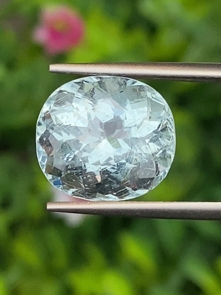 พลอย อความารีน Aquamarine 7.04 กะรัต (Cts.) พลอยแท้ อัญมณีมงคลประจําวันเกิด เครื่องประดับพลอย