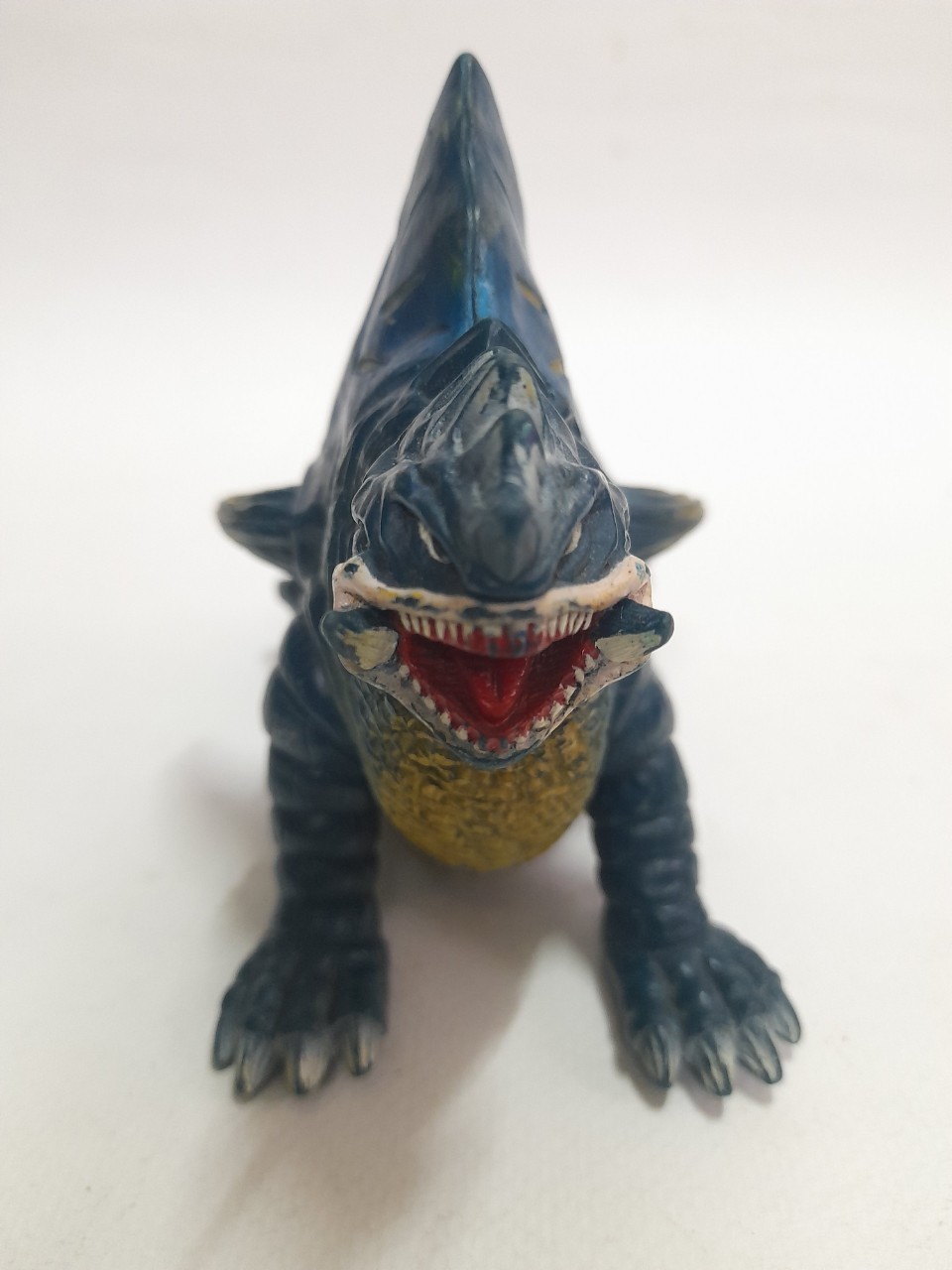 ซอฟ 6.5-7 นิ้ว สัตว์ประหลาดซอนเนล จากอุลตร้าแมนไกอา มือสอง สภาพดี มีรอยบ้าง มีปั๊มใต้เท้า