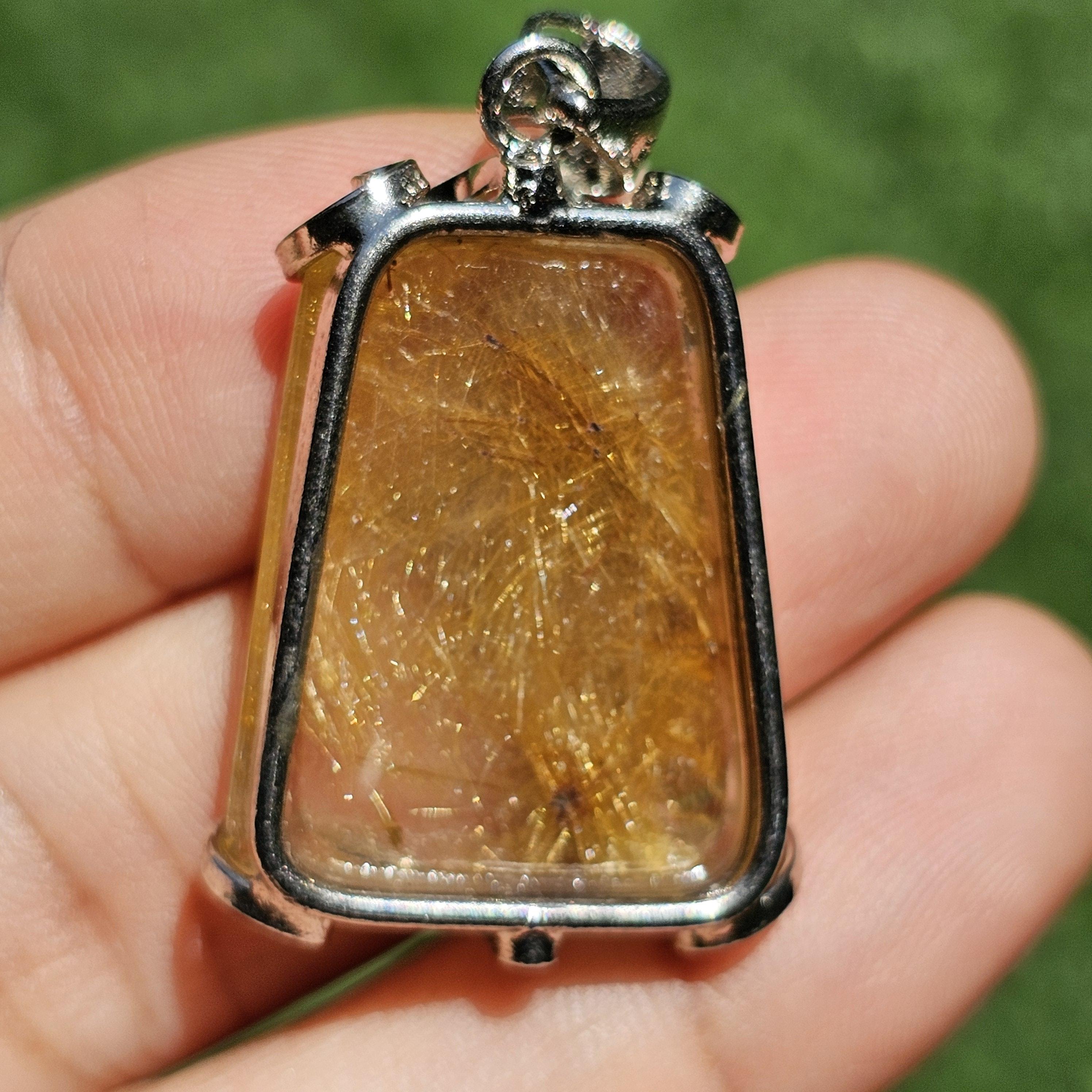 จี้ไหมทอง (Golden Rutilated Quartz) 50.00 กะรัต Cts. พลอยแท้ อัญมณีมงคลประจําวันเกิด เครื่องประดับพลอย