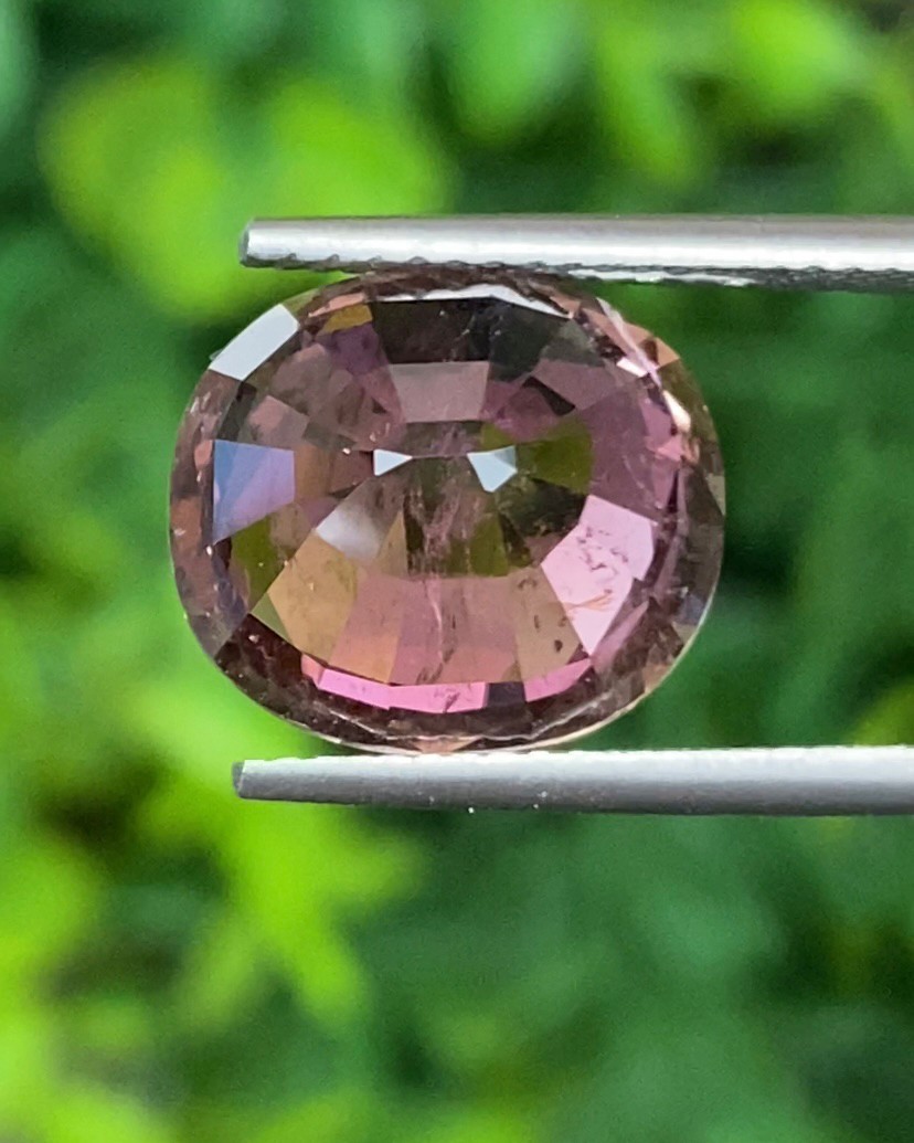 พลอย ทัวร์มารีน (Tourmaline) 7.68 กะรัต (Cts.) อัญมณีมงคลประจําวันเกิด เครื่องประดับพลอย