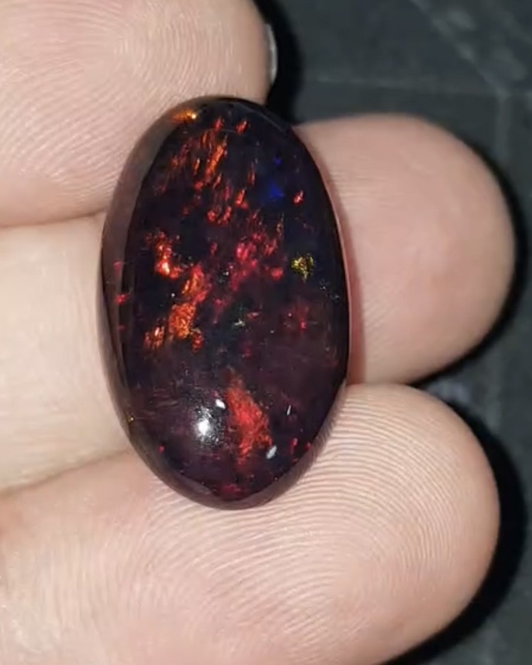 พลอย โอปอล Opal 11.64 กะรัต (Cts.) พลอยแท้ อัญมณีมงคลประจําวันเกิด เครื่องประดับพลอย