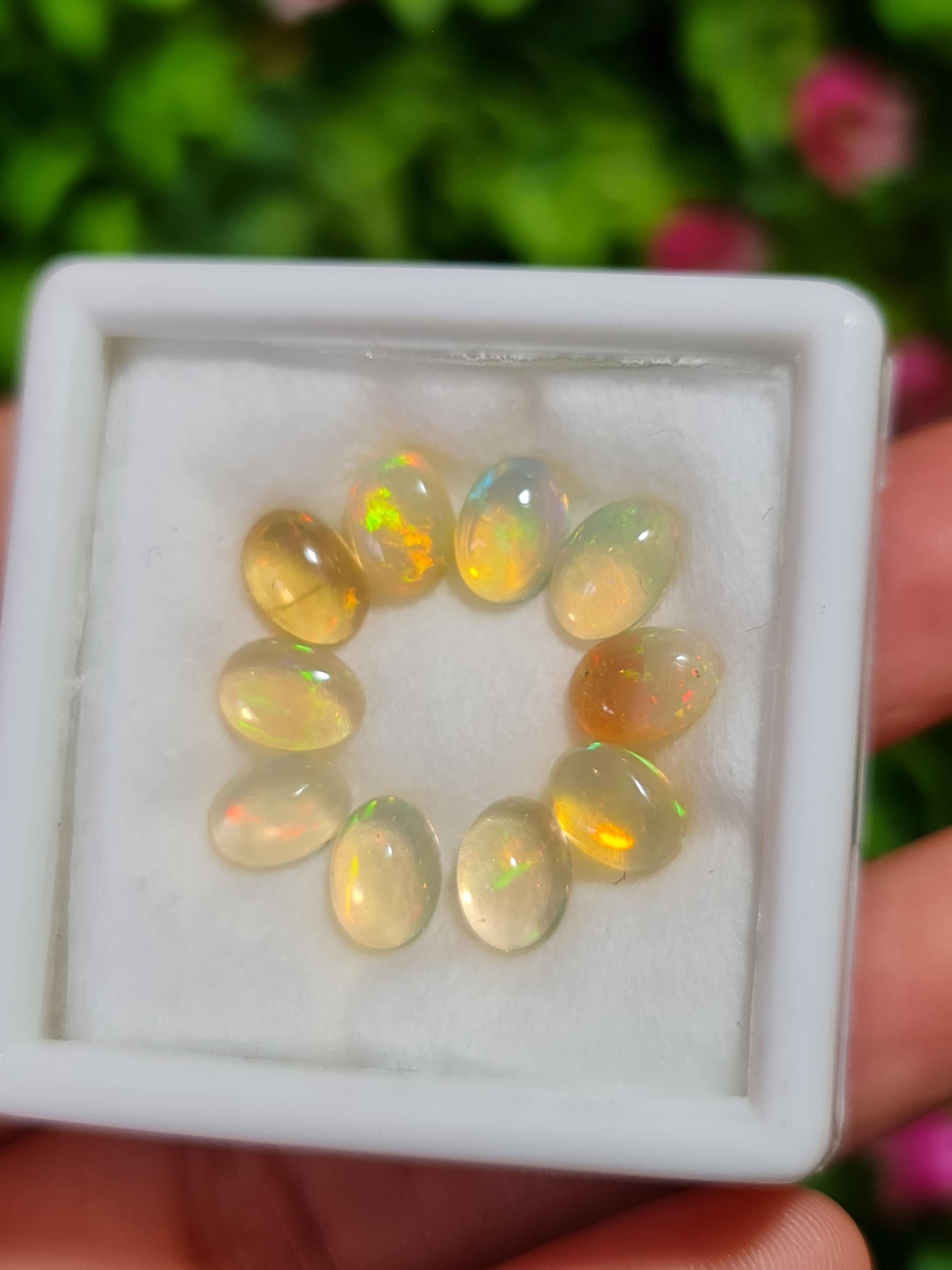 พลอย โอปอล Opal 6.18 กะรัต (Cts.) 10 เม็ด (Pcs.) พลอยแท้ อัญมณีมงคลประจําวันเกิด เครื่องประดับพลอย