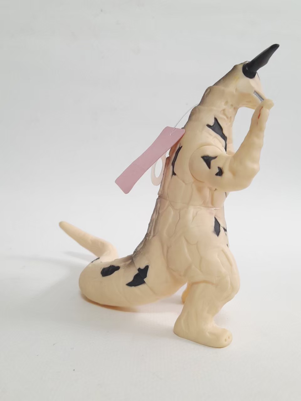 มีหลายภาพ,ซอฟ 5-5.5 นิ้ว สัตว์ประหลาด เอเรคิงส์ จากอุลตร้าเซเว่น ขนาดตามรูปมือสองสภาพดีมีรอยบ้าง มีปั๊ม