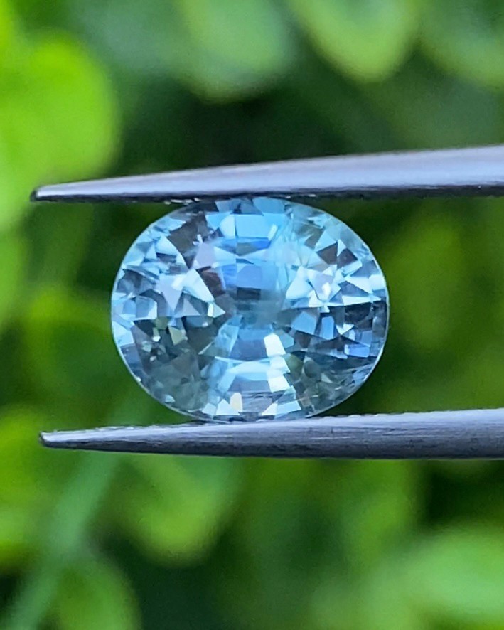 พลอย เพทาย Natural Zircon 3.22 กะรัต (Cts.) พลอยแท้อัญมณีมงคล ประจําวันเกิด เครื่องประดับพลอย