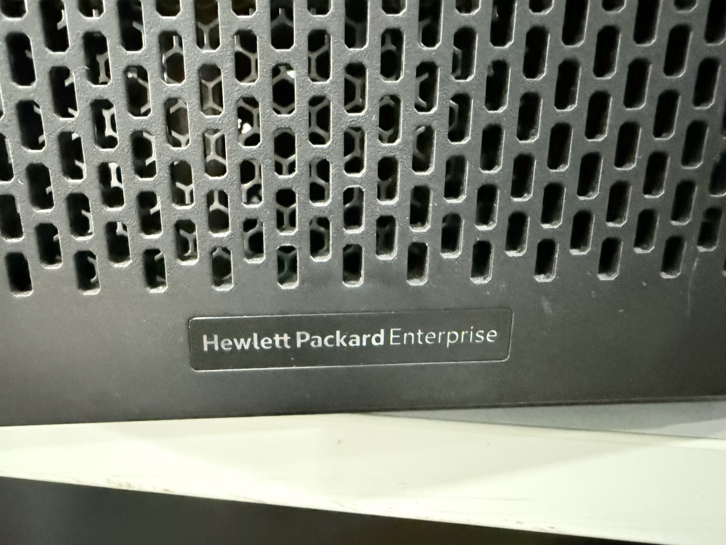 Server HP ML110 G9(E5-1620V4/16GB*4/HDD 900GB*5)+Raic P440