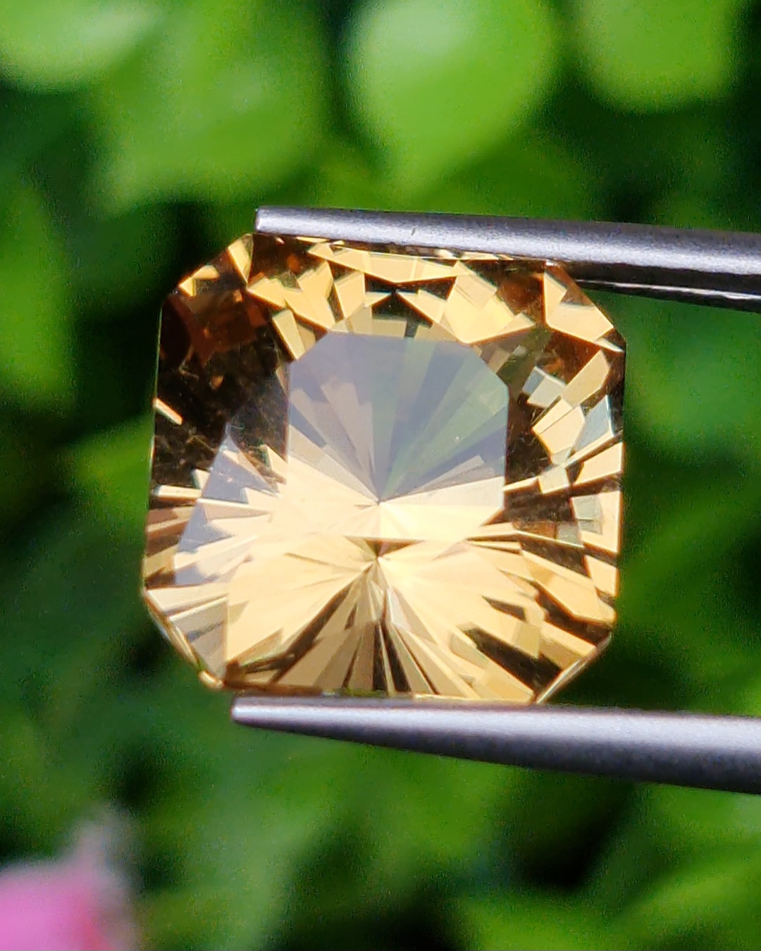 พลอย ซิทริน Citrine 8.07 กะรัต (Cts.) พลอยแท้ อัญมณีมงคลประจําวันเกิด เครื่องประดับพลอย