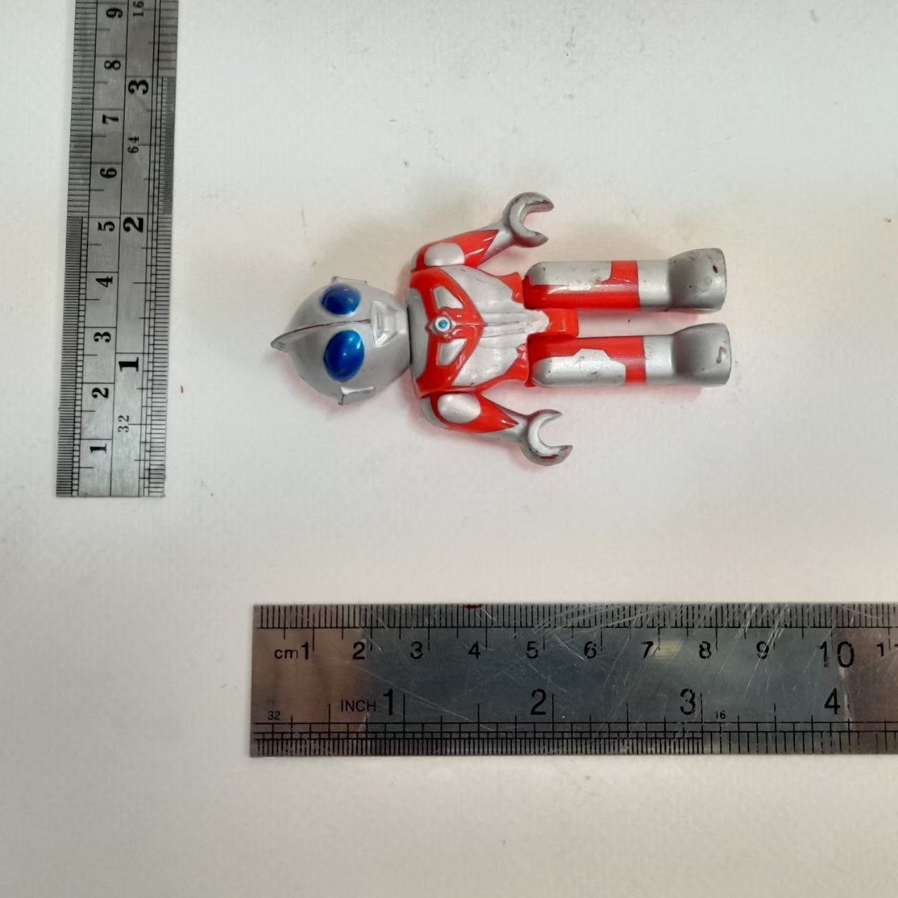 พลาสติก คูบริค ขนาด 2.5-3นิ้ว งาน Apex toys อุลตร้าแมน มิลเลนเนียม Ultraman Millenium ขยับแขนขาได้ มือสอง สภาพเก่า มีรอยบ้าง งานเก่าหายาก ไม่พบบ่อย