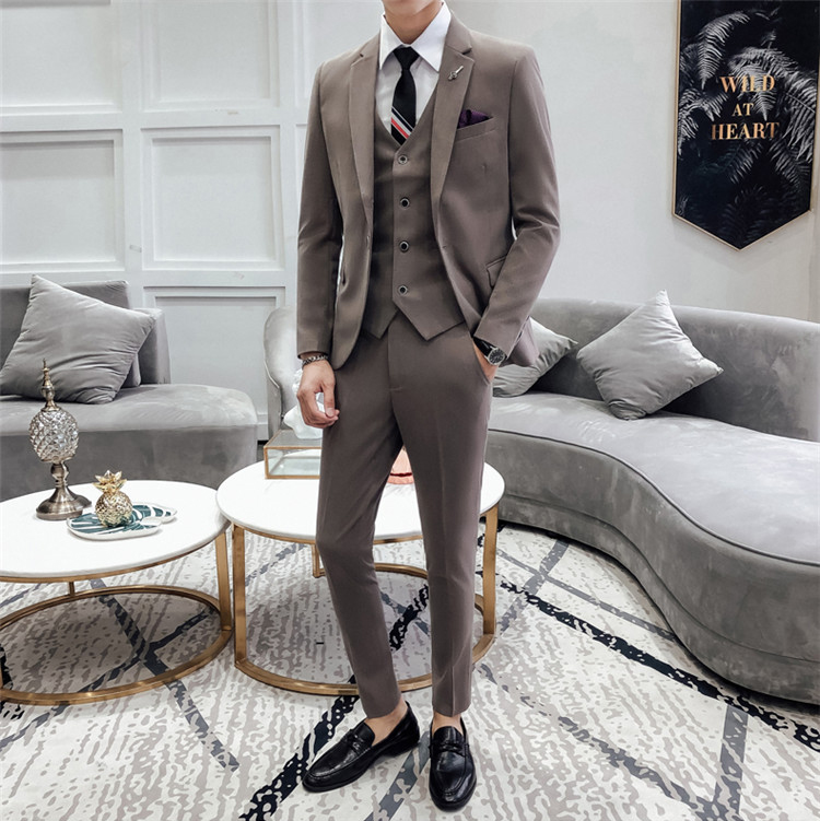 เช่า ชุดสูทชาย สีน้ำตาล ทรงคลาสสิก สไตล์เกาหลี