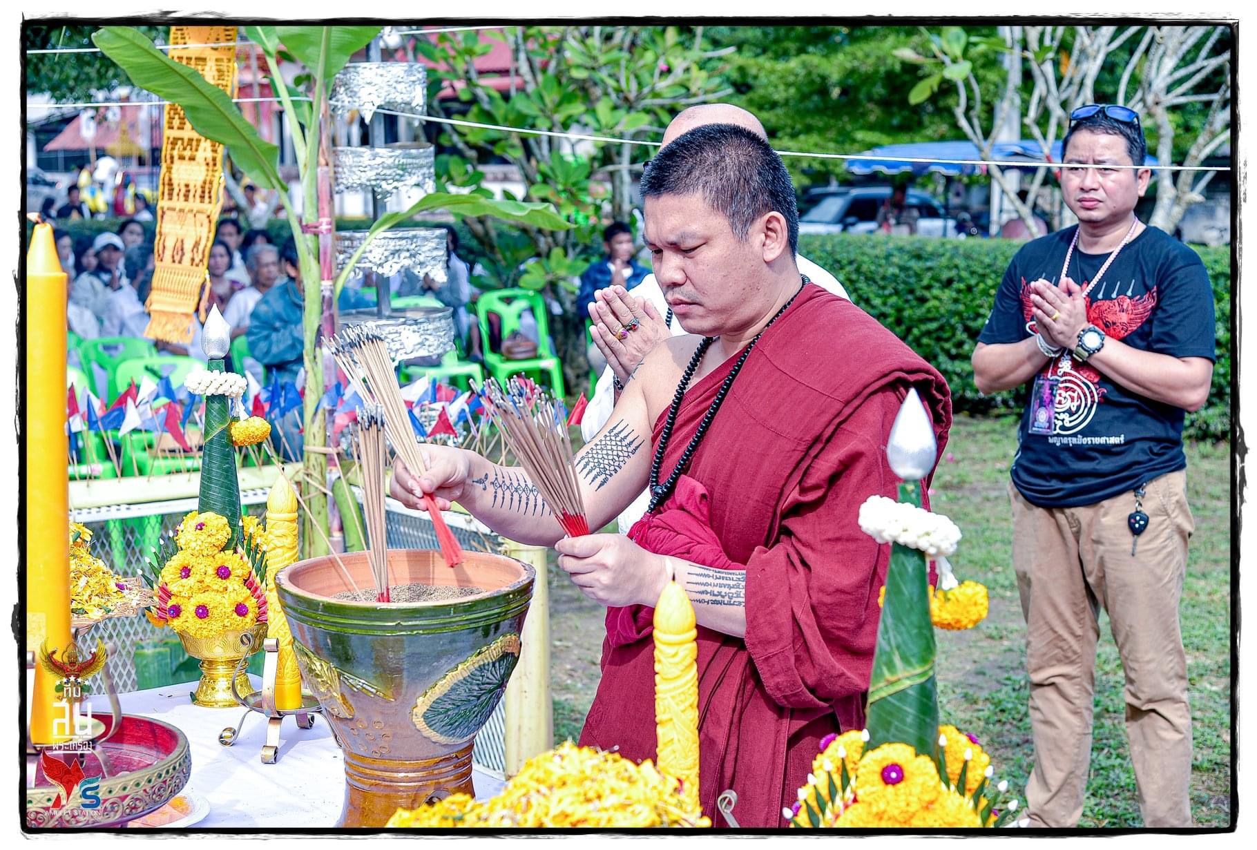 พญาครุฑมังรายศาสตร์ ขนาดตั้งหน้ารถ