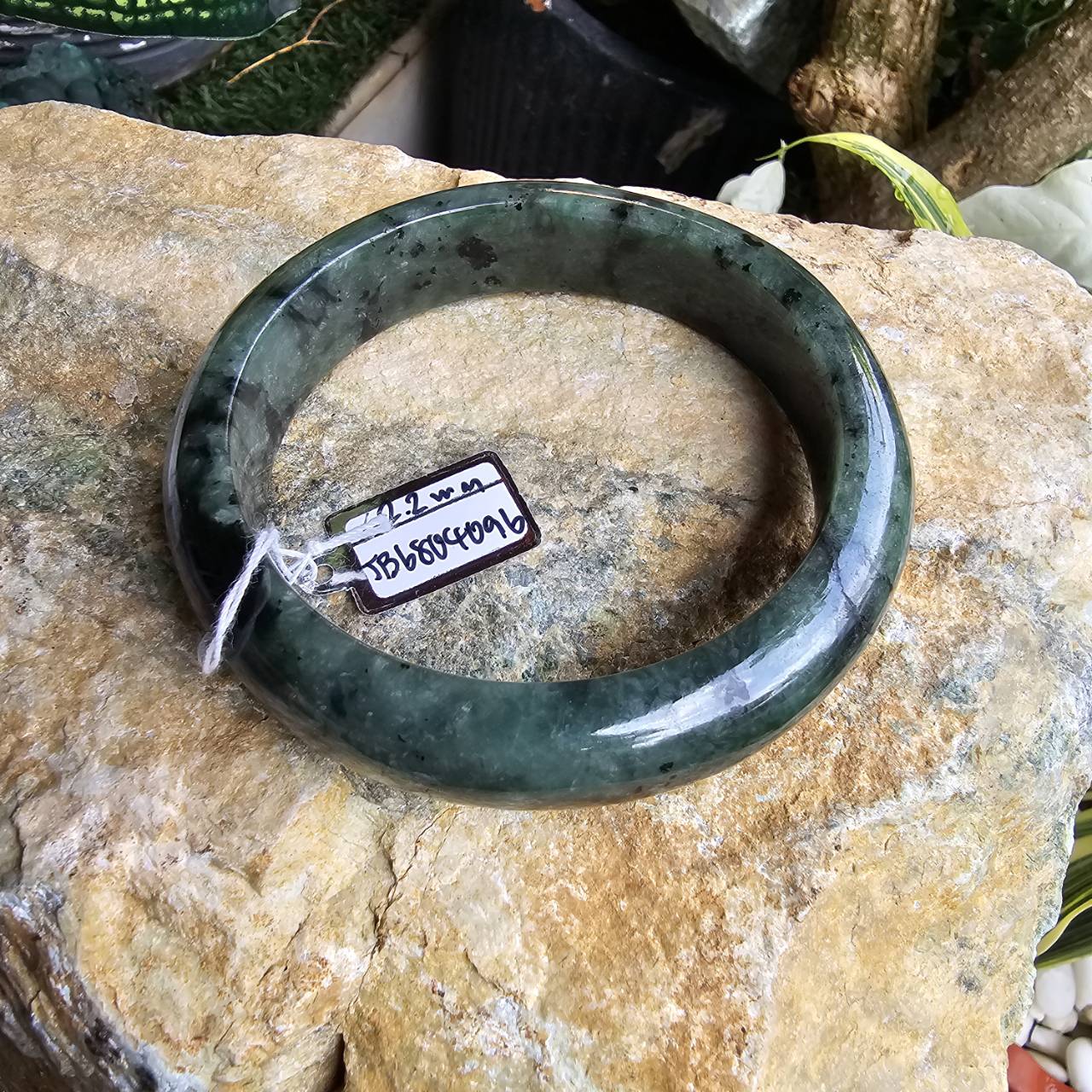 JB6804096 หยก พม่า แท้ Jade กำไลหยก 62.2 มม. (Jadeite bracelet) พม่า (Myanmar)