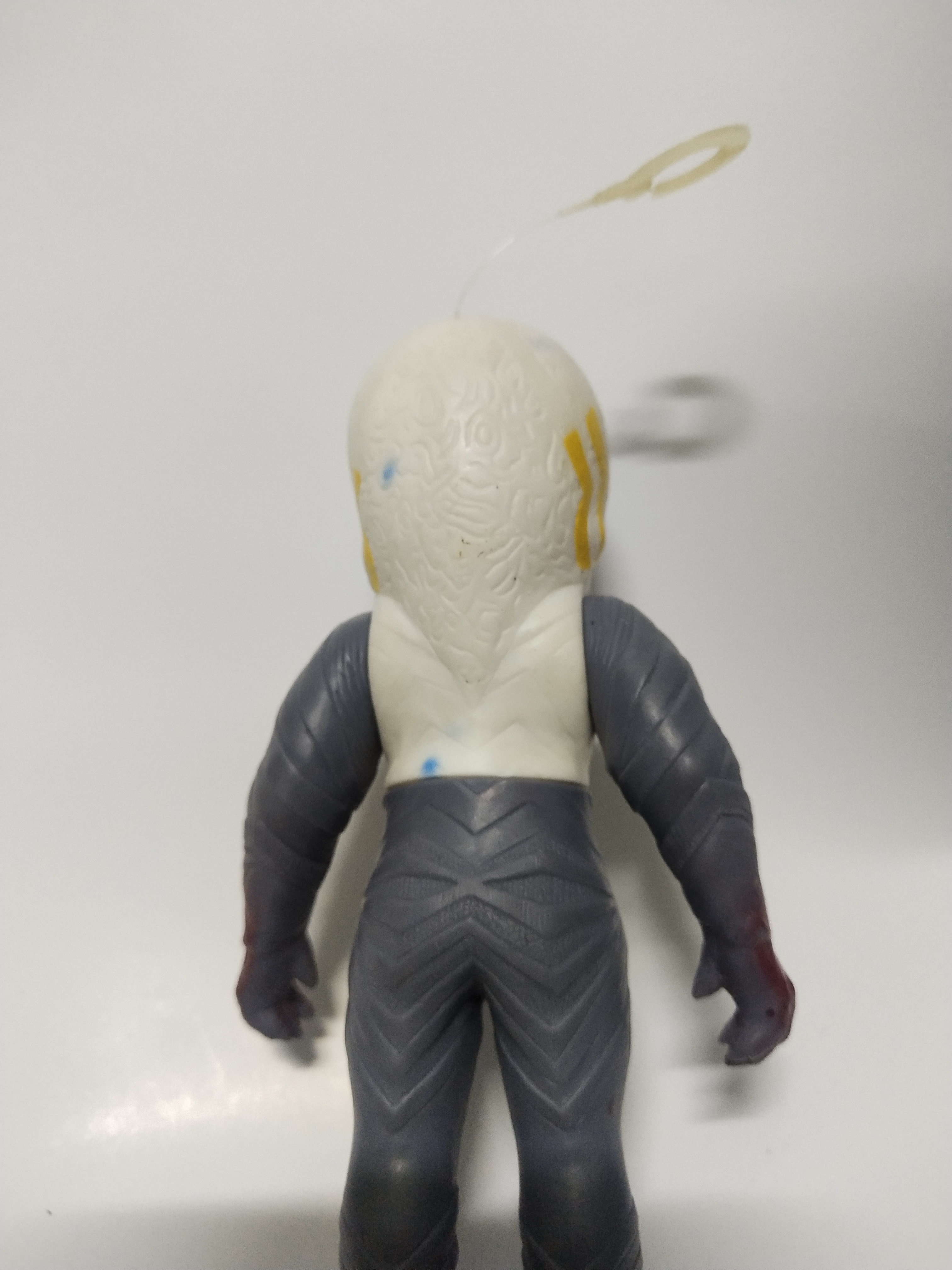 มีหลายภาพ ด้านหลังมีรอยเปื้อน ตามภาพ Spark doll, Alien Guts ซอฟ 5นิ้ว มนุษย์ดาวกัสต์ สัตว์ประหลาดจากอุลตร้าเซเว่น