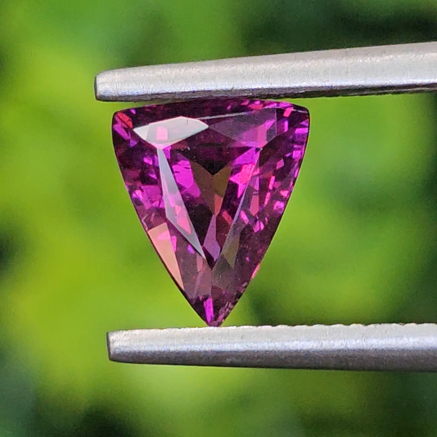 พลอย อุมบาไลต์ การ์เน็ต Umbalite Garnet 1.16 กะรัต (Cts.) ดิบ Unheated ลอยแท้ อัญมณีมงคลประจําวันเกิด เครื่องประดับพลอย