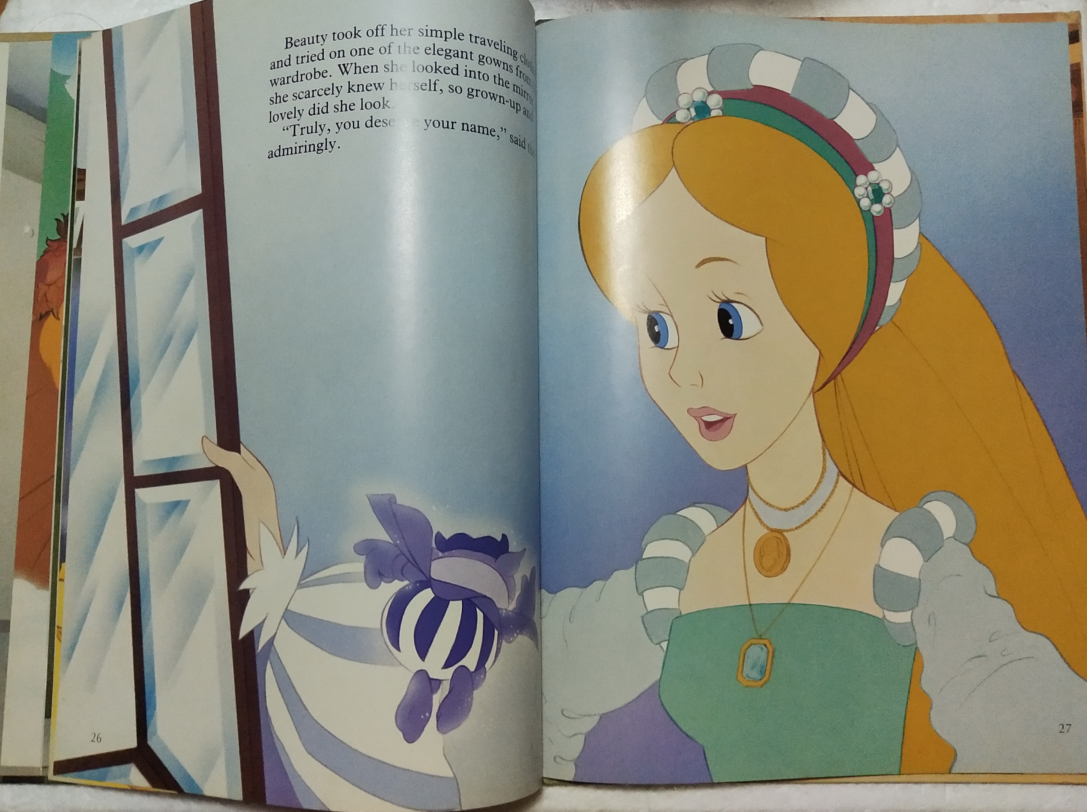 หนังสือภาพการ์ตูนดิสนีย์ ขนาดกว่า 12" **มีรอยเก่า และยับเล็กน้อยตามภาพ,ฉบับภาษาอังกฤษ โฉมงามกับเจ้าชายอสูร Beauty and the Beast โดย Van Gool,World Fairy Tale Series , MELBOURNE,AUSTRALIA