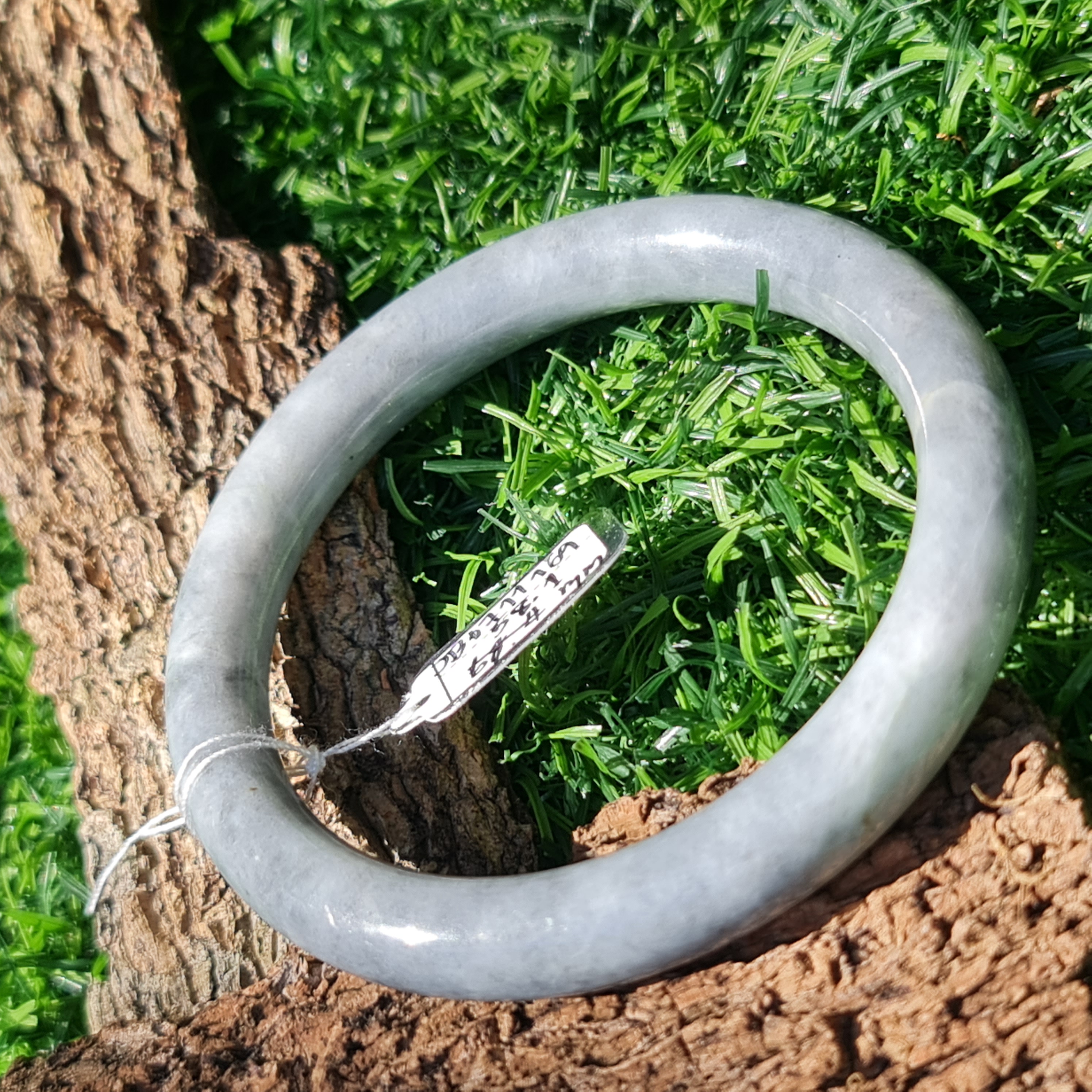 JB6711169 หยก พม่า แท้ Jade กำไลหยก 58.1 มม. (Jadeite bracelet) พม่า (Myanmar)