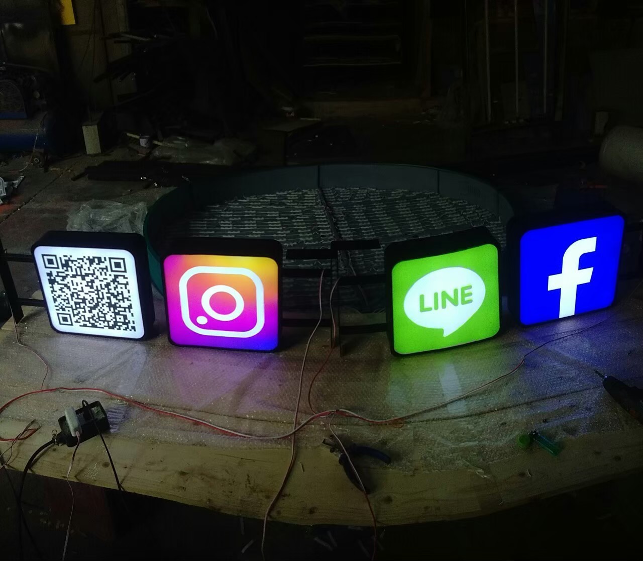 ป้ายกล่องไฟ