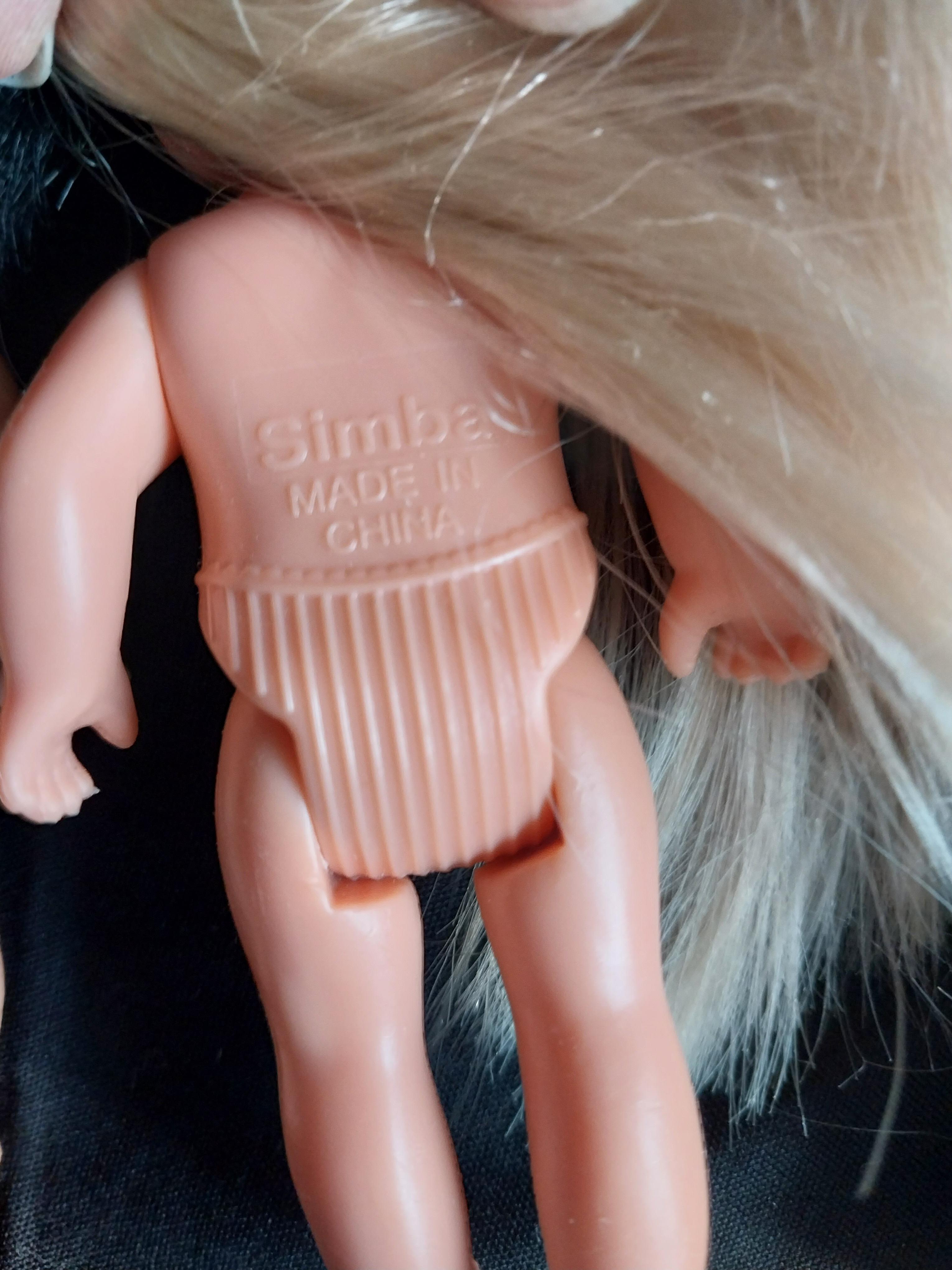 มีหลายภาพ,เซ็ทตุ๊กตาเด็ก 2 ตัวงาน Simba Toy, 1 ตัวงานพรีเมี่ยม 7-11 (เท้าชำรุด ตามภาพ), 1 ตัว ไม่ทราบแบรนด์