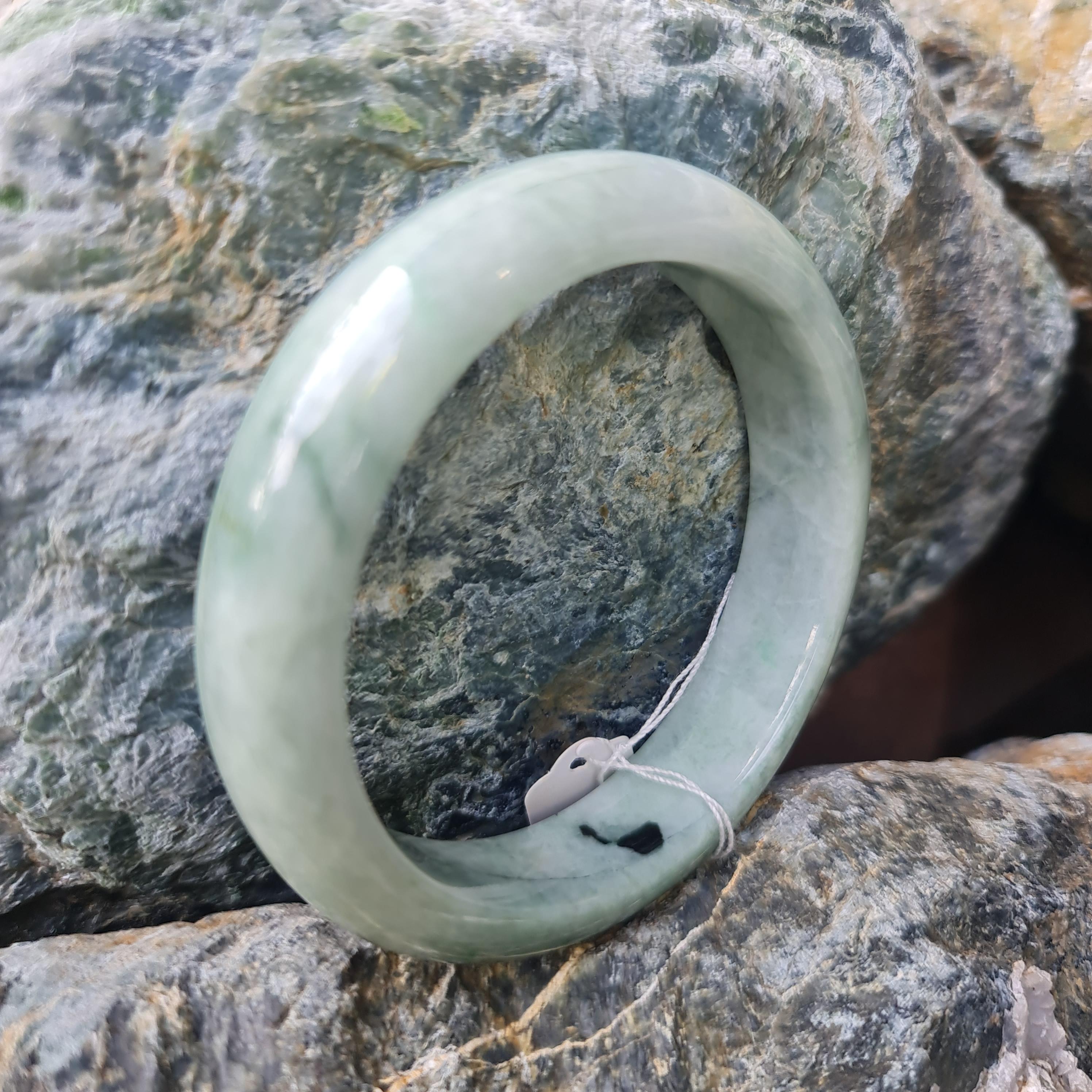 JB6804045 หยก พม่า แท้ Jade กำไลหยก 57.4 มม. (Jadeite bracelet) พม่า (Myanmar)