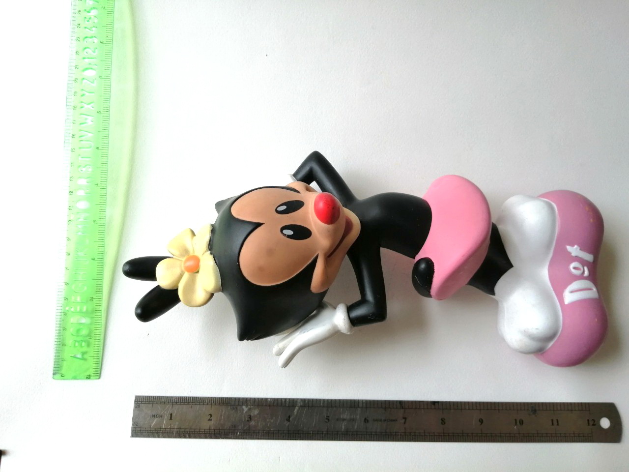 ขวดแชมพูฟิกเกอร์ Dot แคแรคเตอร์คลาสสิคเก่าแก่ของ ดิสนีย์ ขนาดใหญ่กว่า 30 ซม. เป็นงานเนื้อซอฟ ทำสีสำเร็จ ไม่มีแชมพูแล้ว ขายเป็นงานฟิกเกอร์ตั้งโชว์