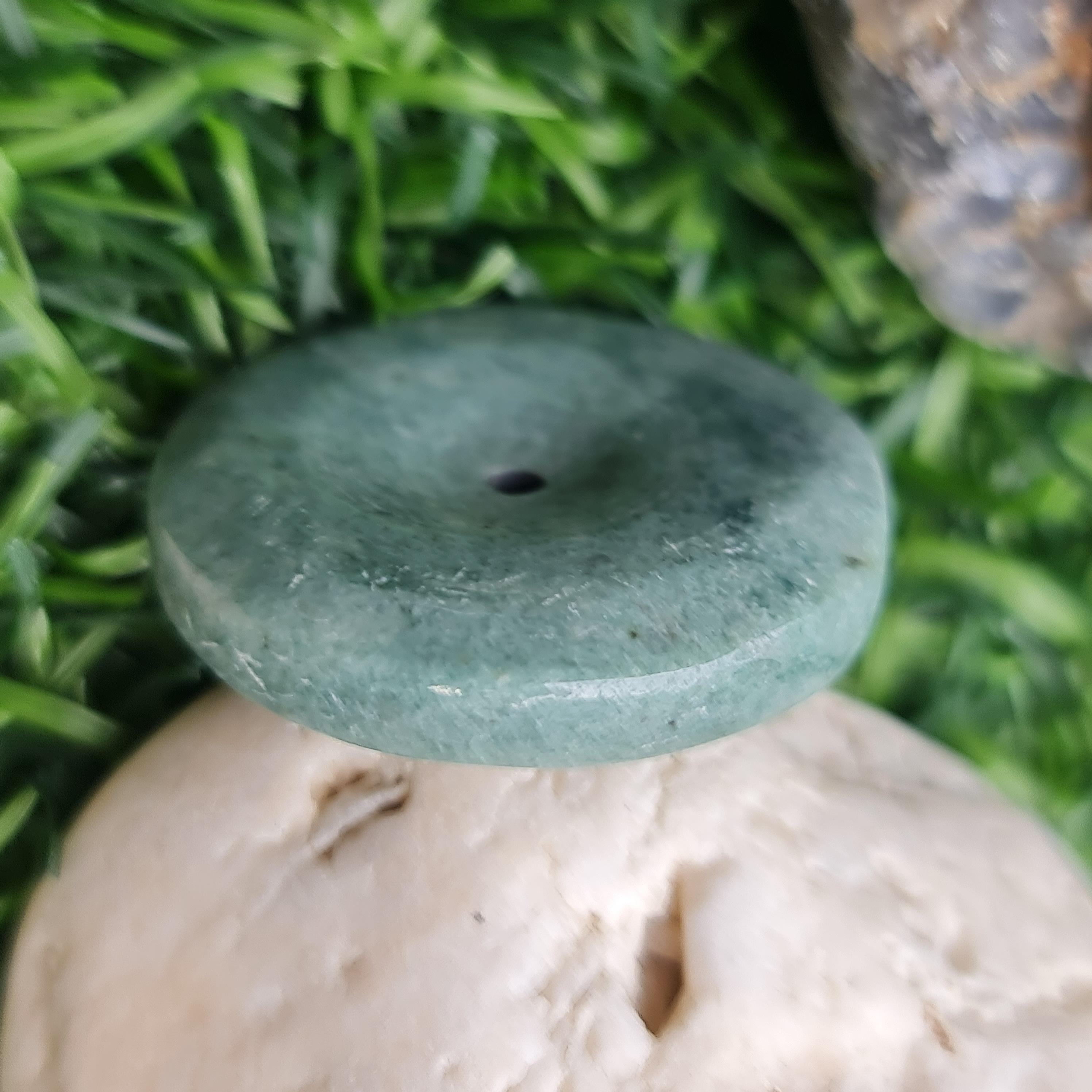 หยก พม่า แท้ Jade จี้โดนัทหยก (Bi-dise jadeite) พม่า (Myanmar) 68.74 กะรัต (Cts.)