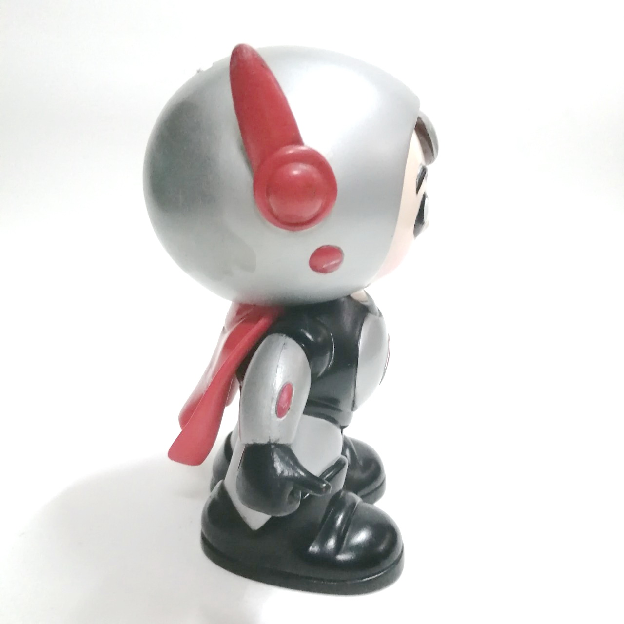 ซอฟแข็งกระปุกออมสิน ยูไนเต็ด มอเตอร์ มาสคอส **มีตำหนิตามภาพ ไม่มีฝาจุกกระปุกออมสินปิดข้างใต้ ขนาดตามรูป หายากไม่พบบ่อย