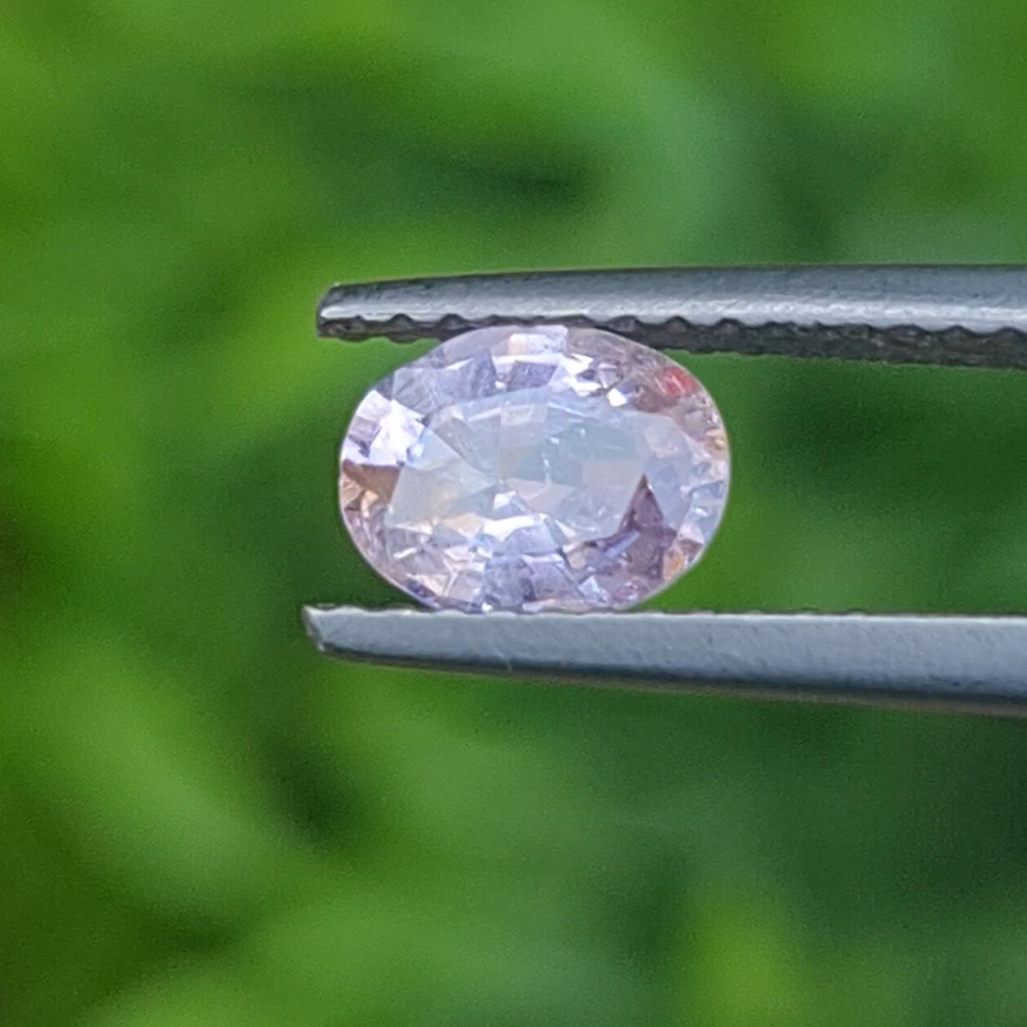 พลอย ชมพู พิ้ง แซฟไฟร์ Pink Sapphire 0.92 กะรัต (Cts.) พลอยแท้ อัญมณีมงคลประจําวันเกิด เครื่องประดับพลอย