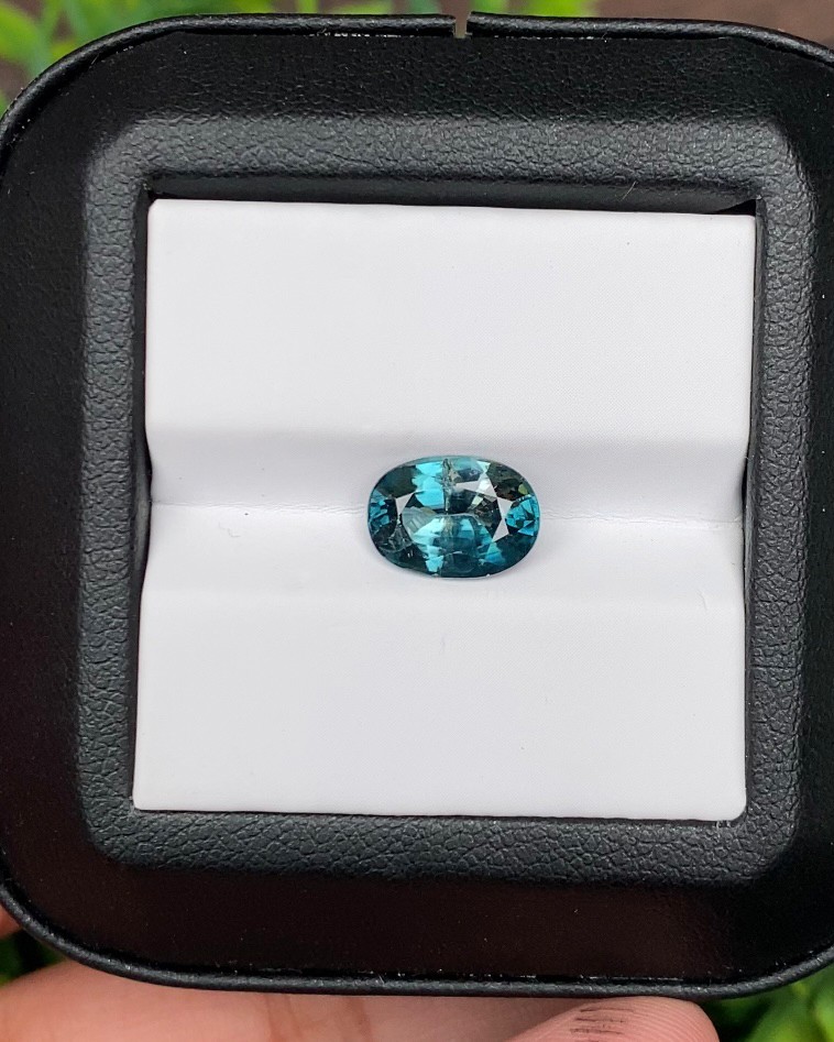 พลอย เพทาย Natural Zircon 3.63 กะรัต (Cts.) พลอยแท้ อัญมณีมงคลประจําวันเกิด เครื่องประดับพลอย