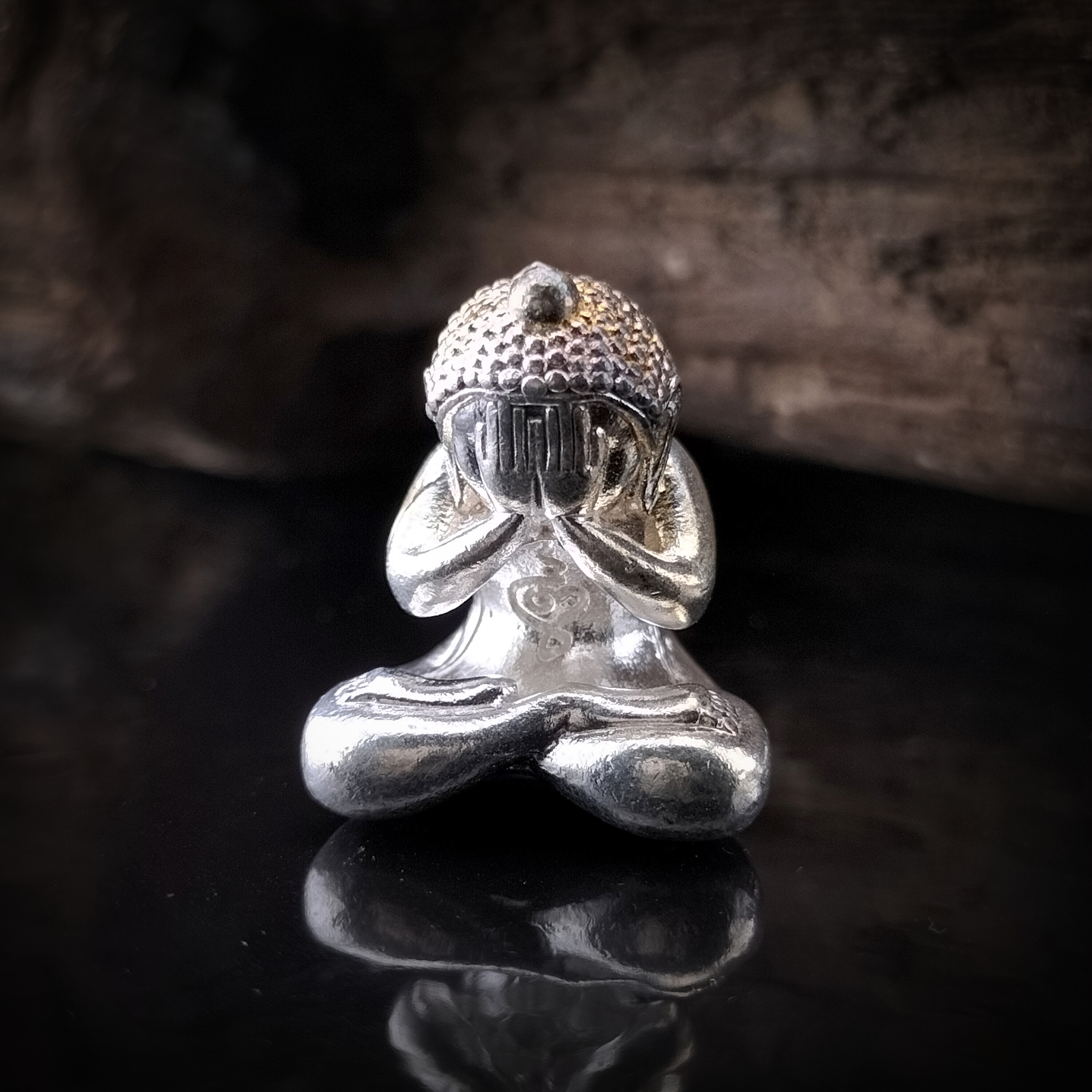 พระปิดตาพญาบังบด อุดว่านเครือร้อยปลา (หลวงปู่มี ฐิตสาโล วัดโพนทอง อายุ112ปี)