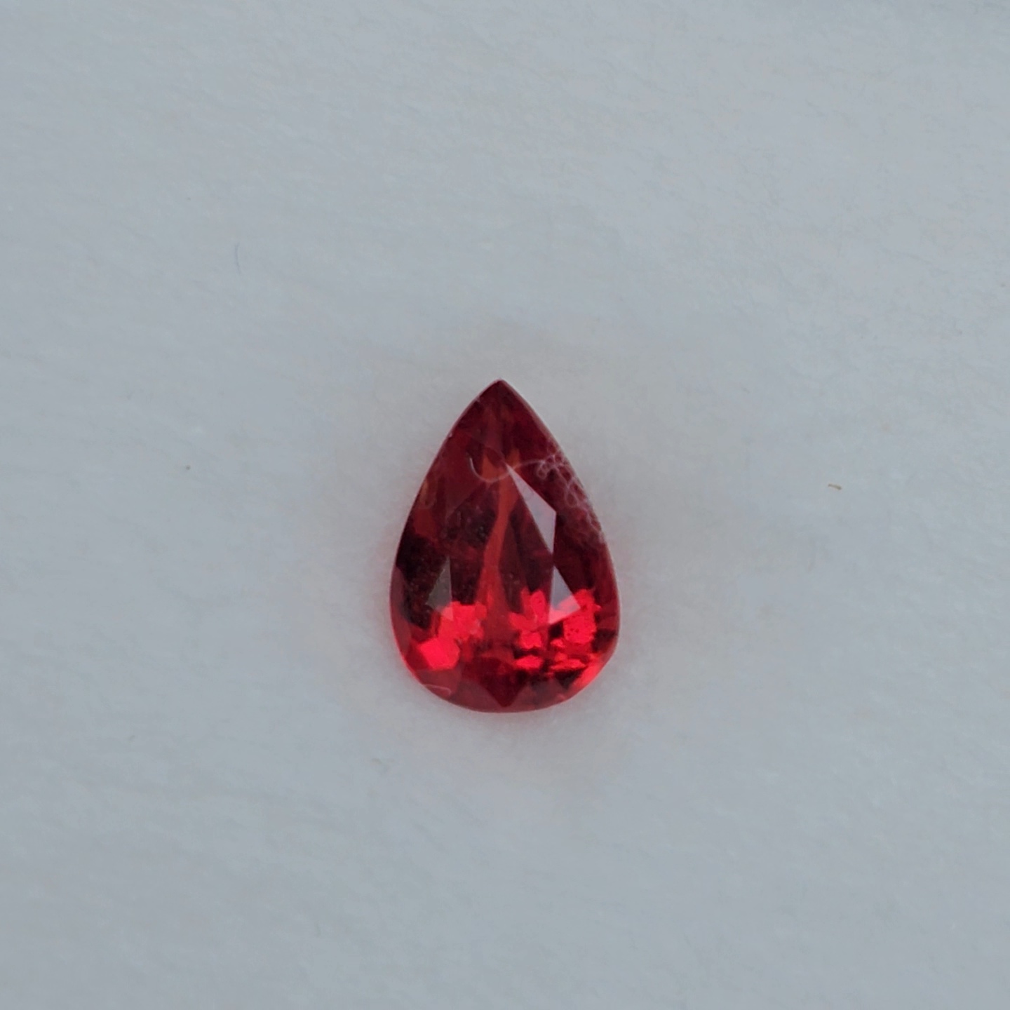พลอย ทับทิม ซองเจีย Songea Ruby Sapphire 1.01 กะรัต (Cts.) พลอยแท้ อัญมณีมงคลประจําวันเกิด เครื่องประดับพลอย