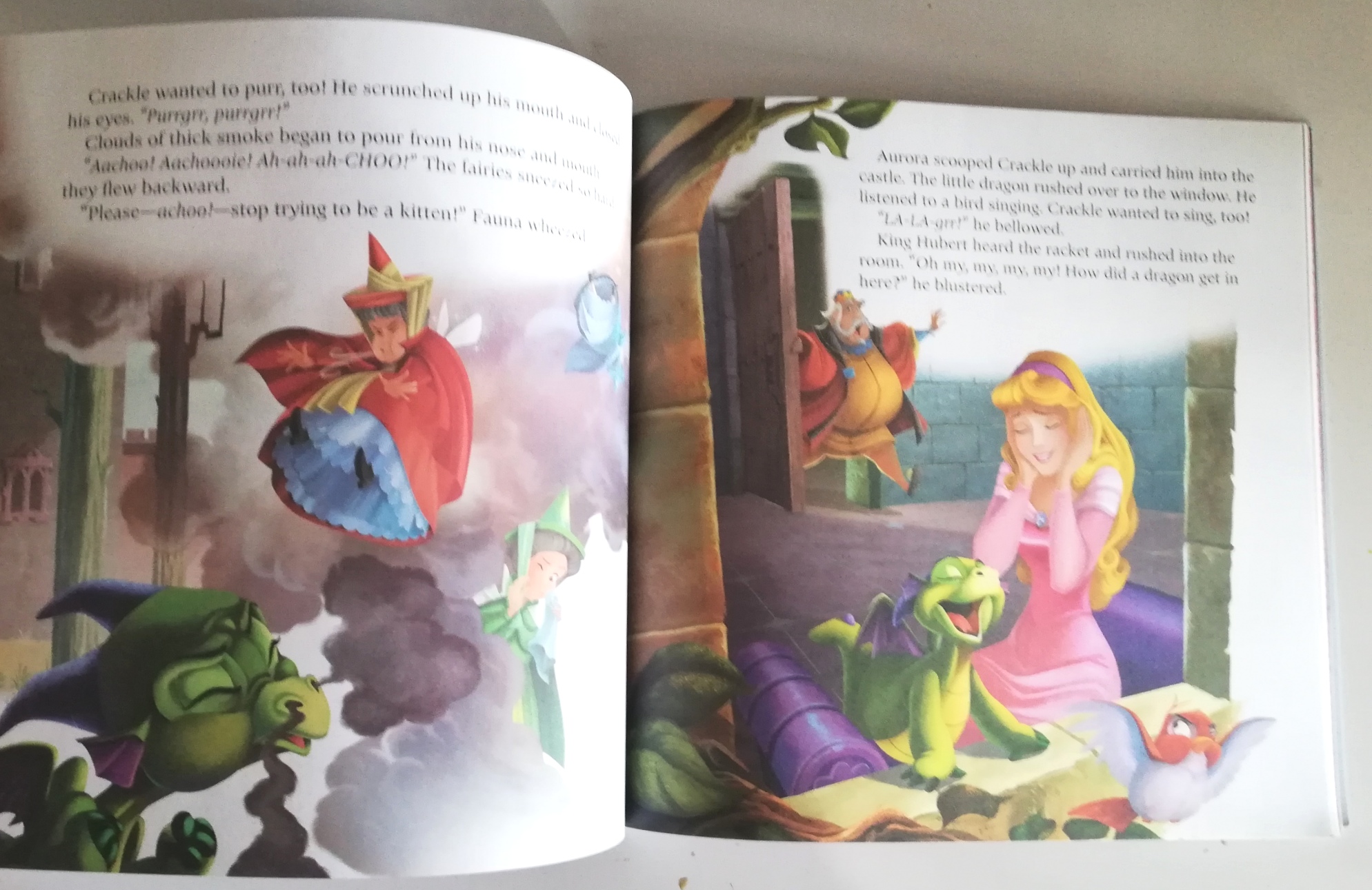 หนังสือนิทานฉบับภาษาอังกฤษ จาก วอลท์ดิสนีย์ แบบ 2 เรื่องใน 1 เล่ม ,เจ้าหญิงกบ เทียน่าและเพื่อนหมาขนฟู กับสติ๊กเกอร์มากกว่า50แบบ , PRINCESS Tiana and Her Furry Friend 2Books in 1! Over 50 Stickers! ด้านหลังㆍPRINCESS Aurora and the Helpful Dragon พร้อมสติ๊ก