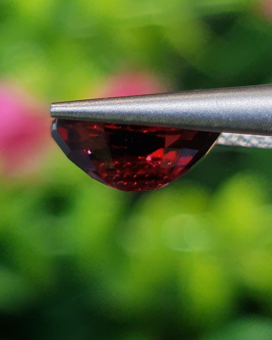 พลอย โรโดไลต์ กาเน็ท Rhodolite Garnet 2.66 กะรัต Cts.พลอยแท้ อัญมณีมงคลประจําวันเกิด เครื่องประดับพลอย