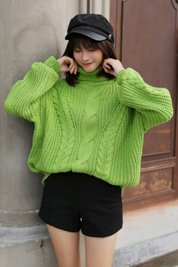 เสื้อสเวตเตอร์คอเต่าทรงโอเวอร์ไซส์ แขนบอลลูนน่ารัก (12397B)