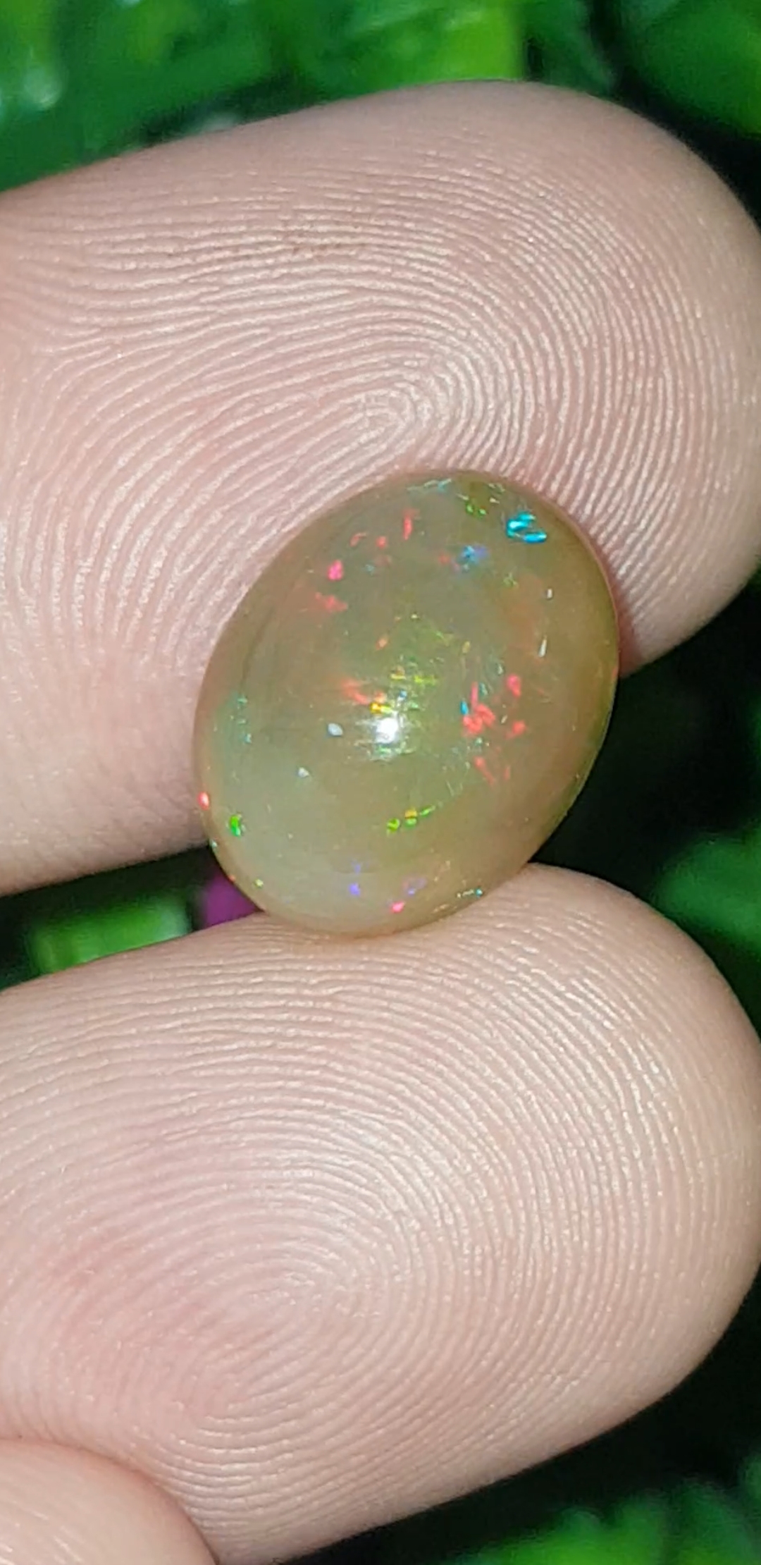 พลอย โอปอล Opal 3.84 กะรัต (Cts.) พลอยแท้ อัญมณีมงคลประจําวันเกิด เครื่องประดับพลอย