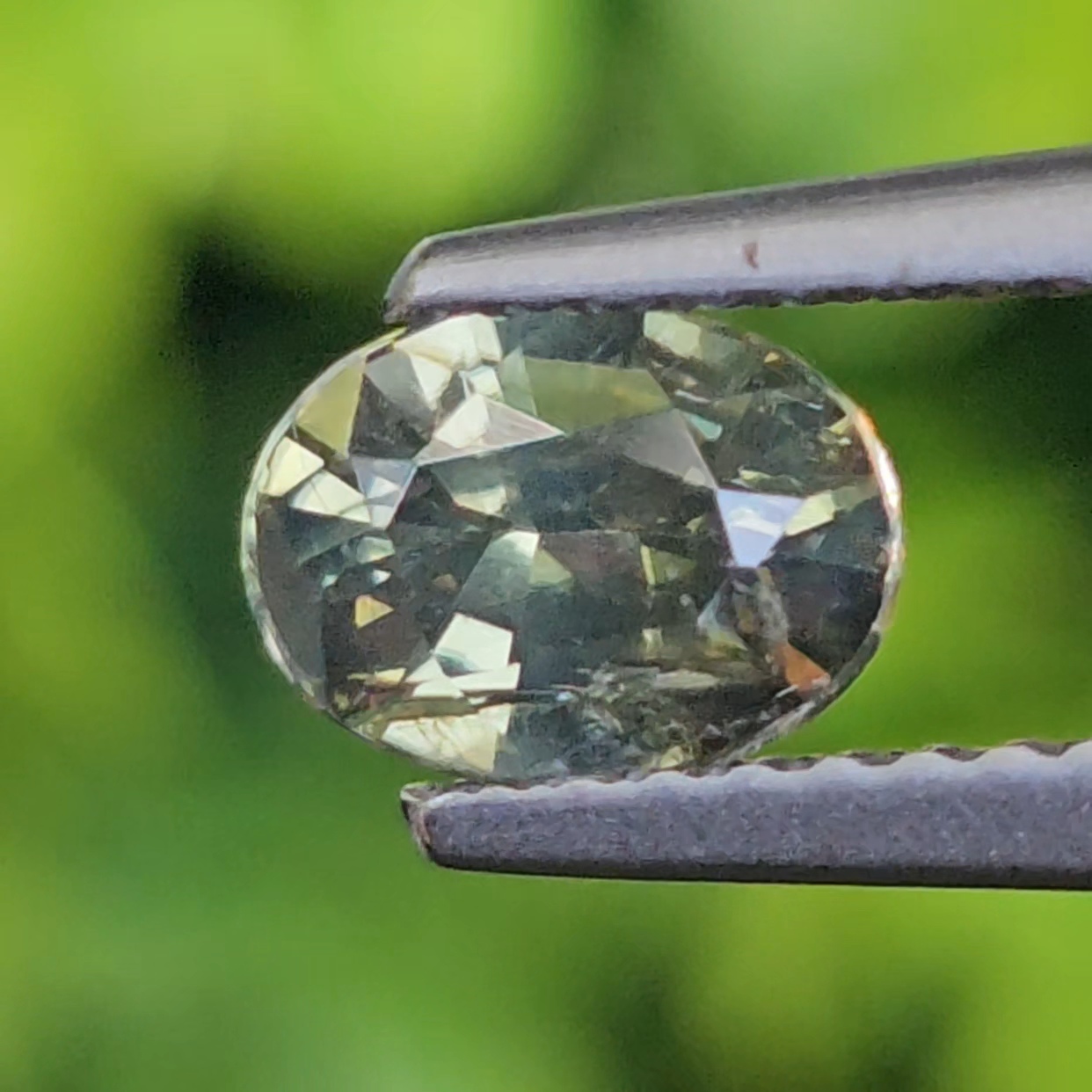 พลอย เพทาย Natural Zircon 1.04 กะรัต (Cts.) ดิบ พลอยแท้อัญมณีมงคล ประจําวันเกิด เครื่องประดับพลอย