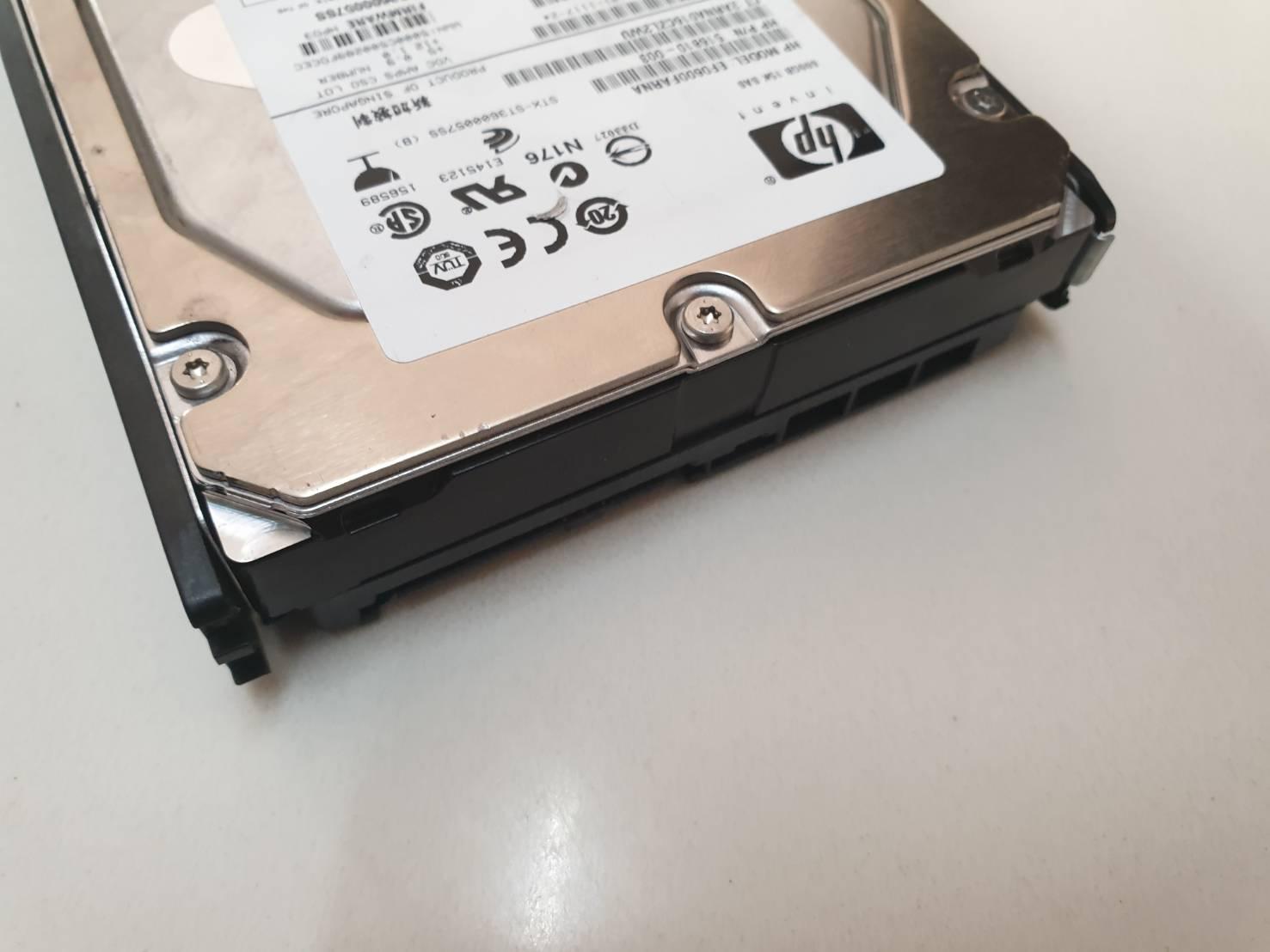 HP SAS 600 GB 15k 516810-003 with Tray