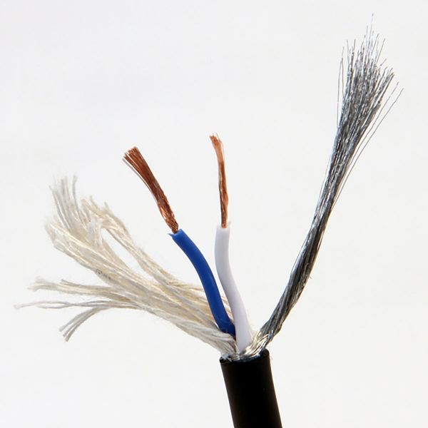 Canare L-2T2S สายไมโครโฟน สายสัญญาณเสียง สายสัญญาณ ยี้ห้อคาแน Twisted Pair Microphone cable /1 ม้วน 100M.